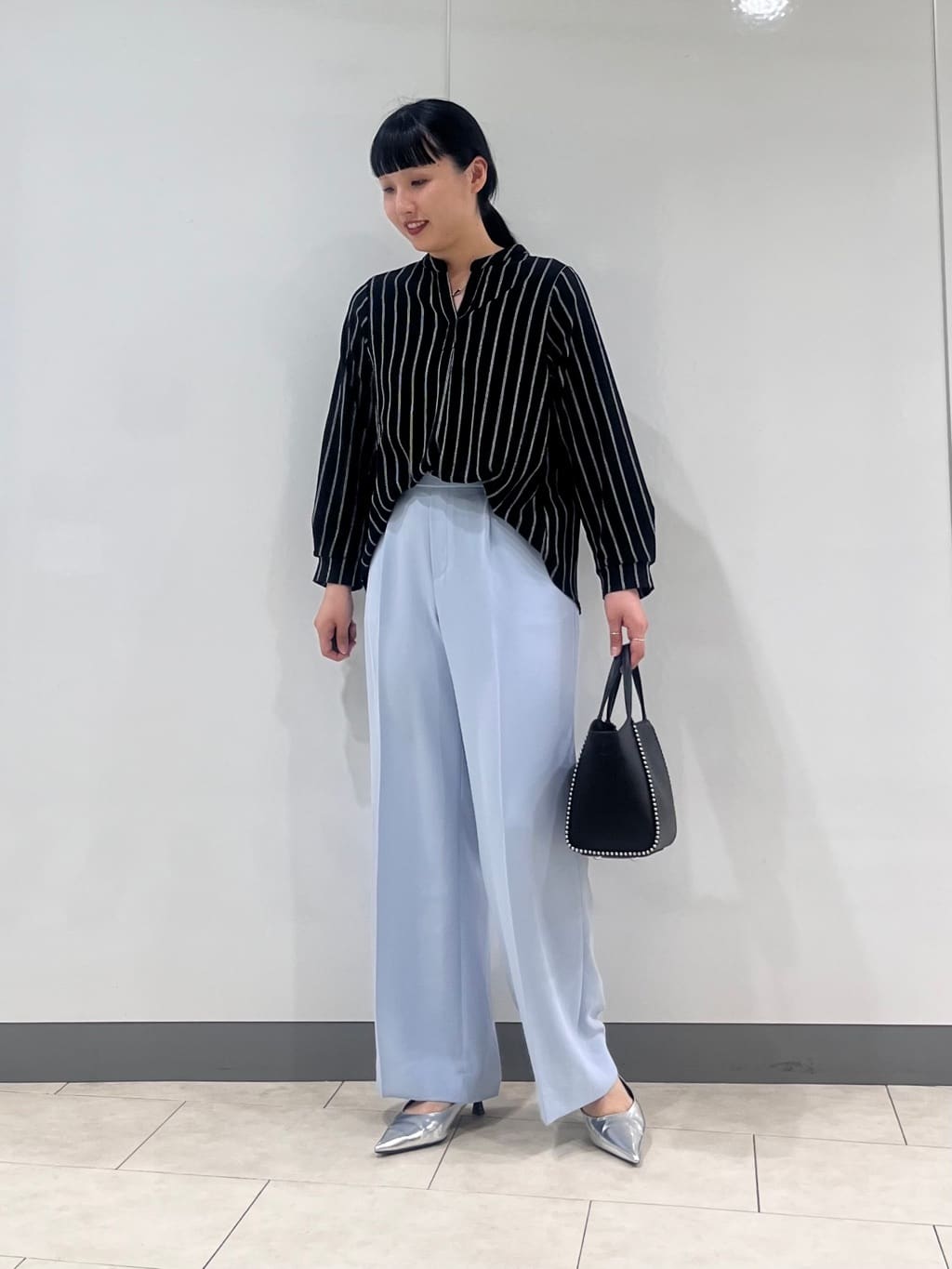 hasuさんの「INDIVI｜【洗える／着心地楽ちん】ブラウス風ストライプカットソートップス」を使ったコーディネート