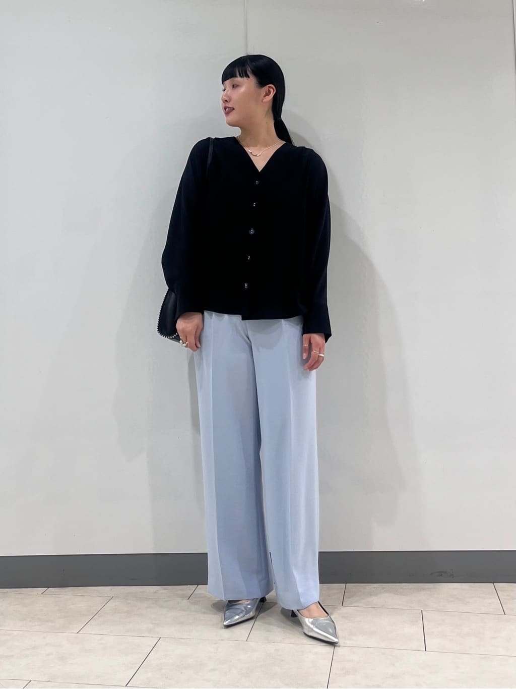 hasuさんの「INDIVI｜【洗える／多機能／SETUP可】着る日傘ジレジャケット」を使ったコーディネート