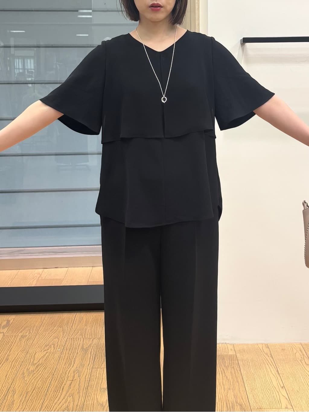 asamiさんの「INDIVI｜【着る日傘】シフォンドッキングブラウス」を使ったコーディネート