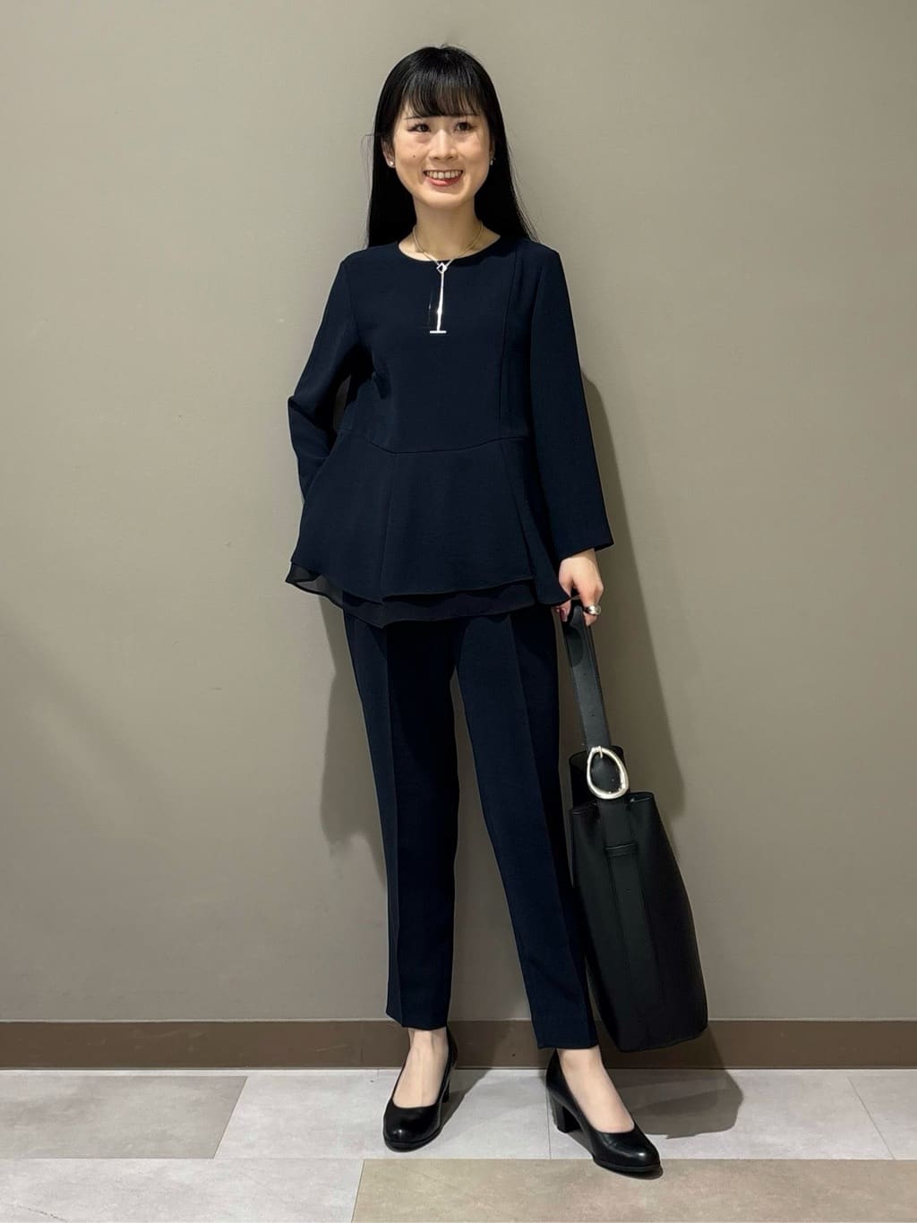 KEIKOさんの「INDIVI｜【洗える／多機能／SETUP可】着る日傘ダブルジャケット」を使ったコーディネート