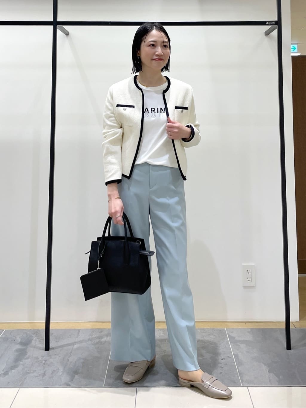shihoさんの「INDIVI｜【軽量】ブークレジャケット ニットカーディガン」を使ったコーディネート