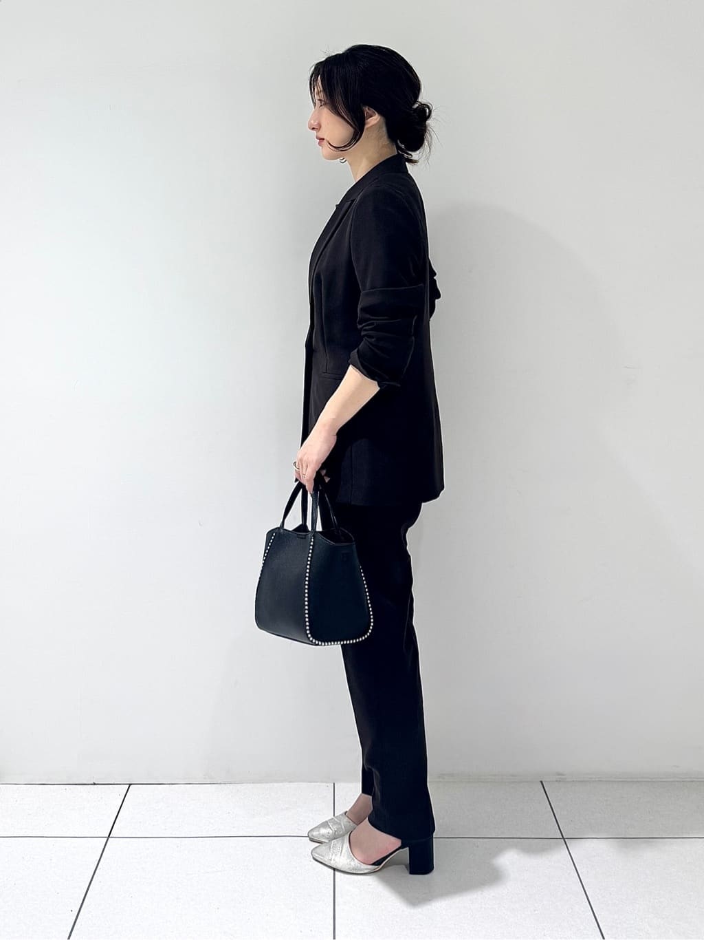 そんさんの「INDIVI｜【洗える／UVケア／麻調】シングルジャケット」を使ったコーディネート