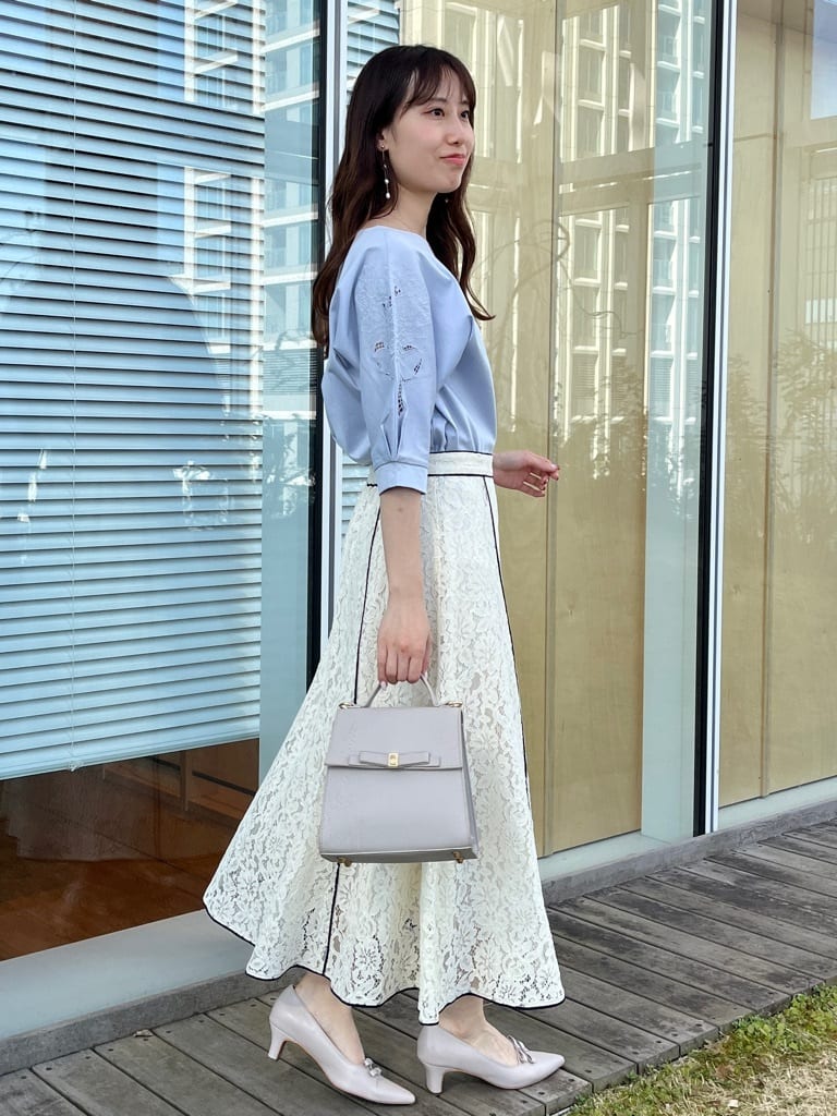 はばさんの「Couture brooch｜【接触冷感・UVカット】エンブロドルマントップス」を使ったコーディネート