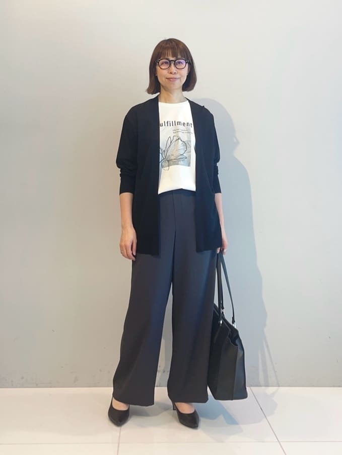 murayamaさんの「INDIVI｜【UVケア／選べるグラフィック】スムースジャージTシャツ」を使ったコーディネート