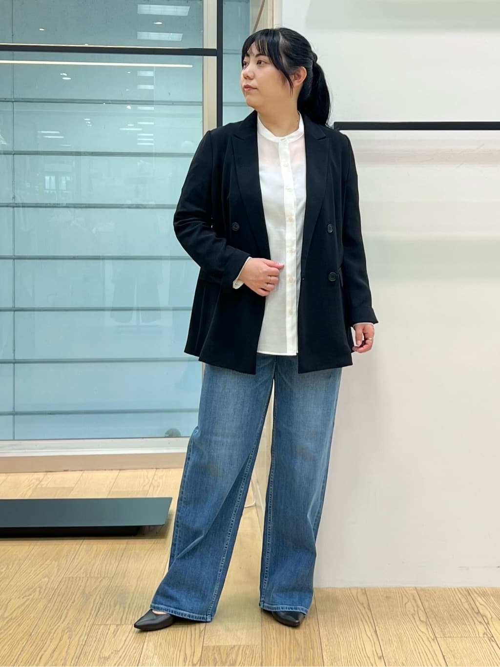 shimaさんの「INDIVI｜【洗える／多機能／SETUP可】着る日傘ダブルジャケット」を使ったコーディネート