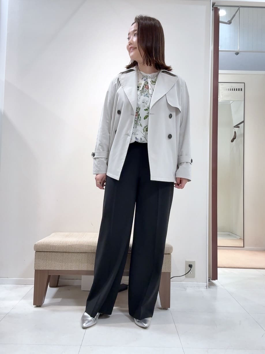 YUIさんの「UNTITLED｜【定番人気/はっ水/洗える】タスランショートトレンチコート」を使ったコーディネート
