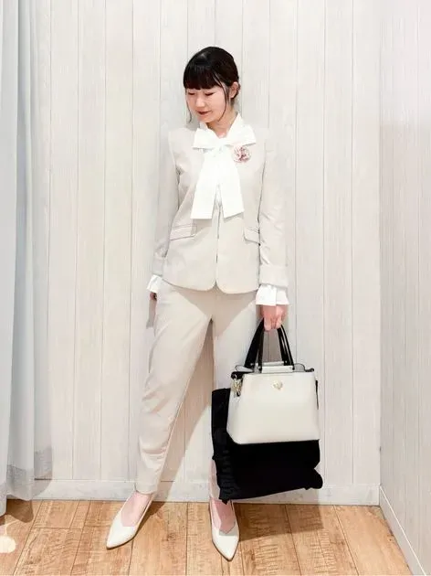 セレモニー】上品に彩る ダブルフラワーコサージュ（ブローチ