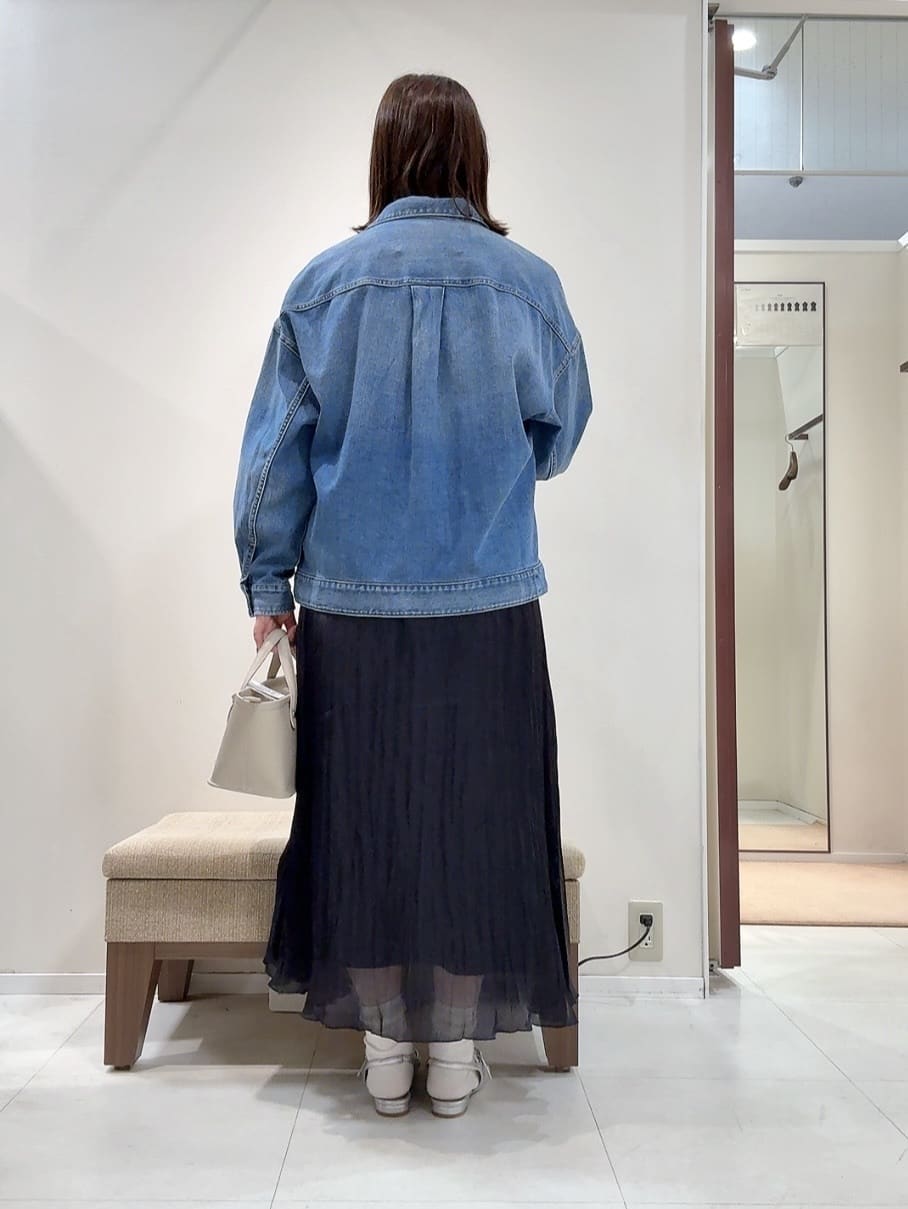 YUIさんの「UNTITLED｜【アンサンブル可/洗える】クルーネックニットカーディガン」を使ったコーディネート