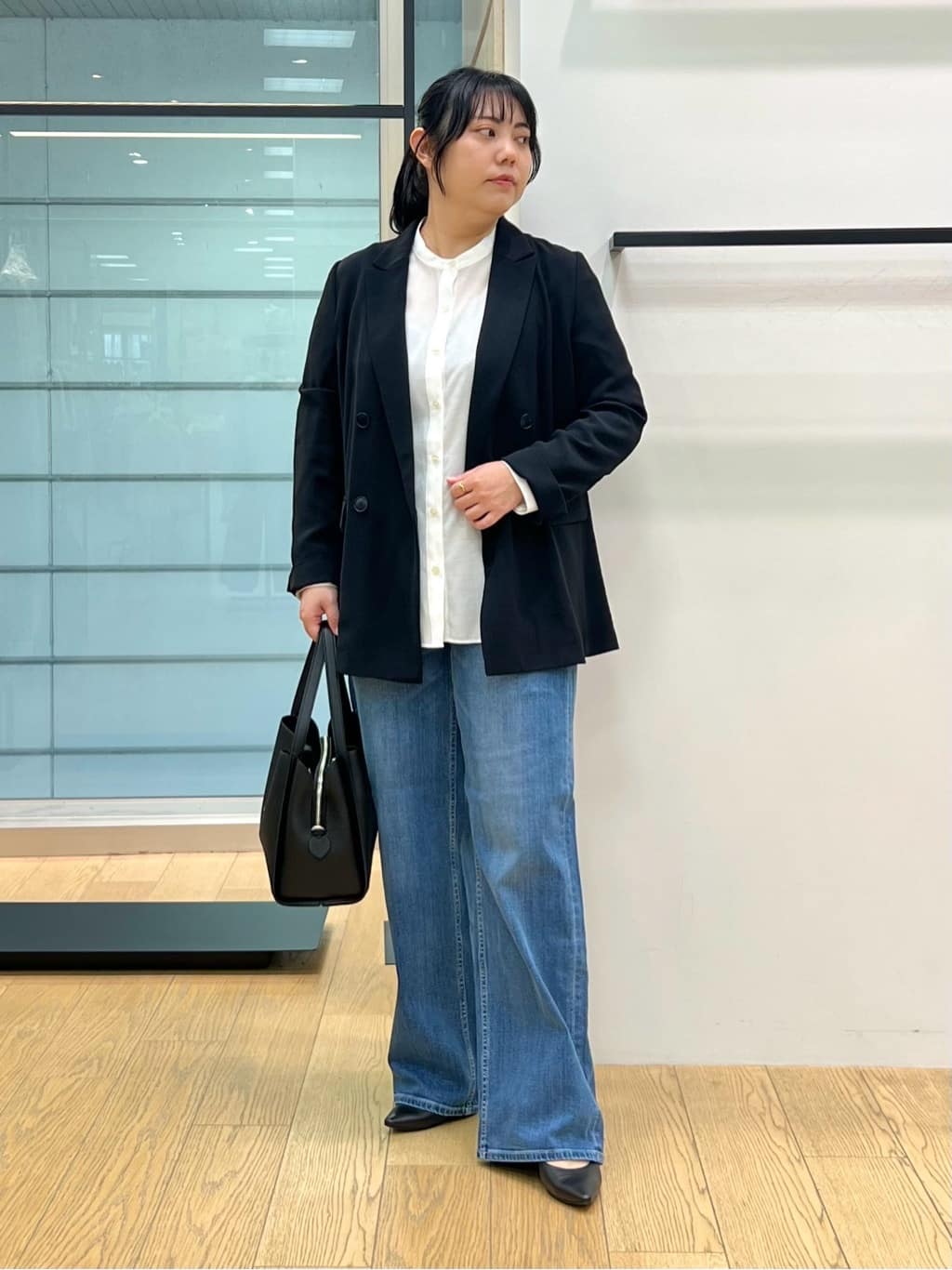 shimaさんの「INDIVI｜【洗える／多機能／SETUP可】着る日傘ダブルジャケット」を使ったコーディネート