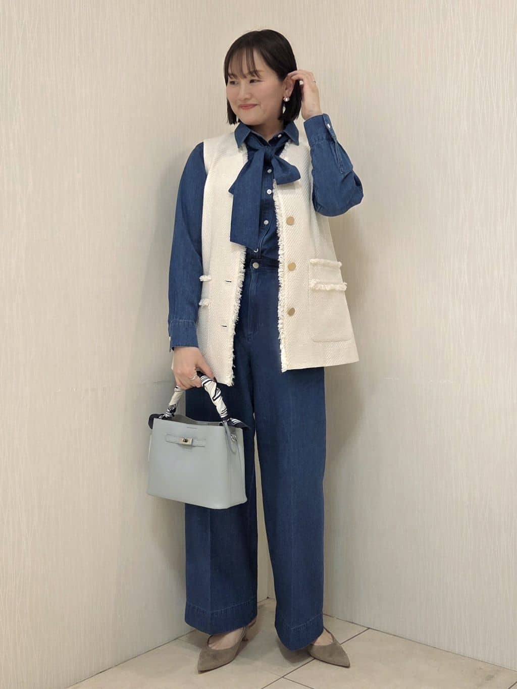 naokoさんの「UNTITLED｜【オンオフ使える】スラブツイード ジレ」を使ったコーディネート