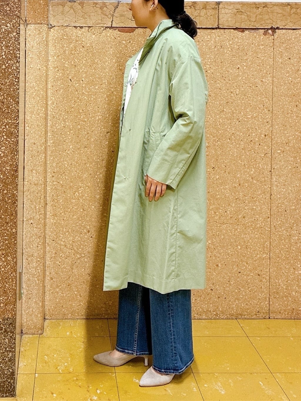 hattoriさんの「INDIVI｜【SETUP可能】モダンフラワー柄キャンディスリーブブラウス」を使ったコーディネート