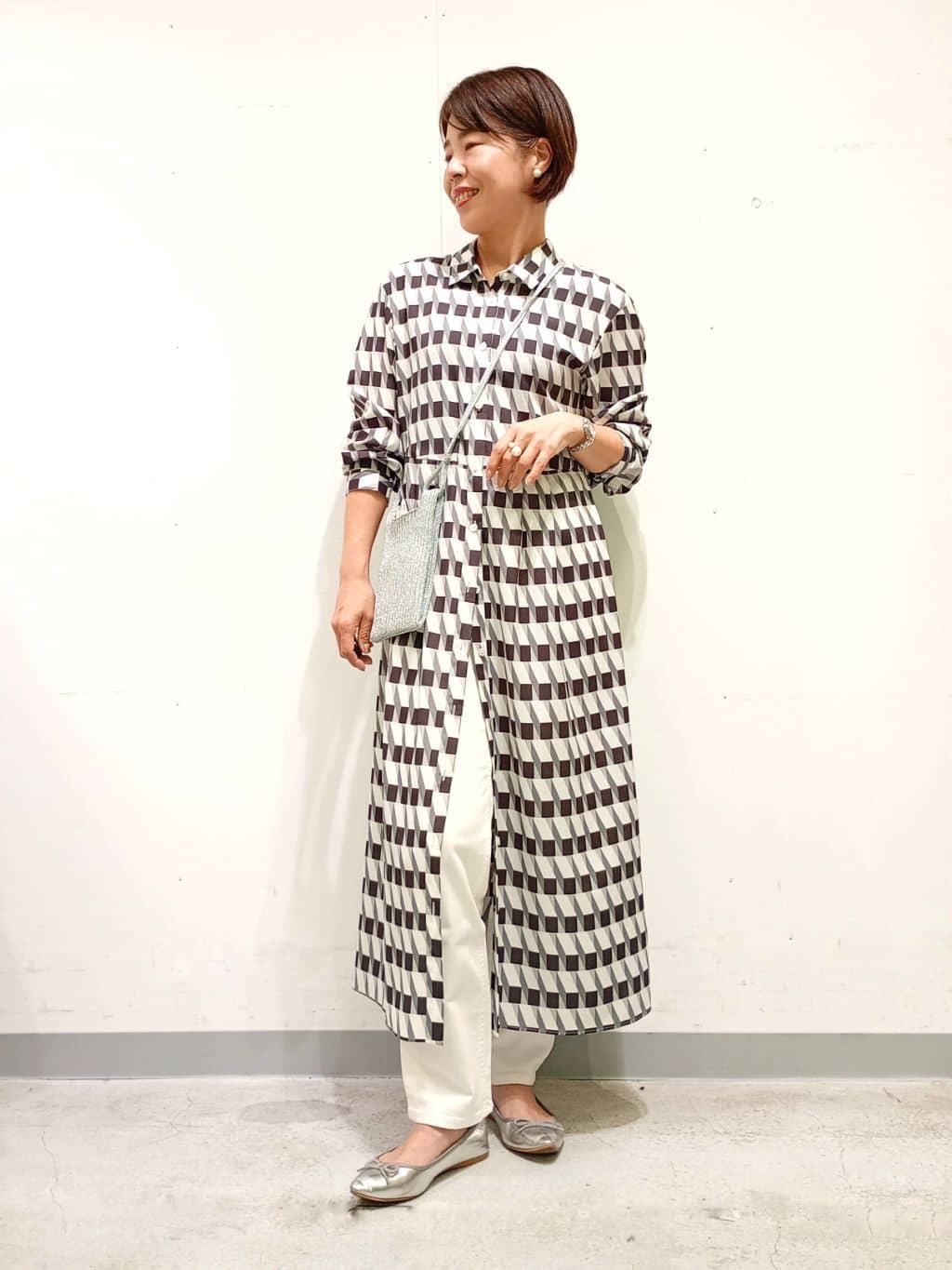 Kさんの「INDIVI｜【洗える／2WAY】ベルト付き ジオメトリック柄 シャツワンピース」を使ったコーディネート