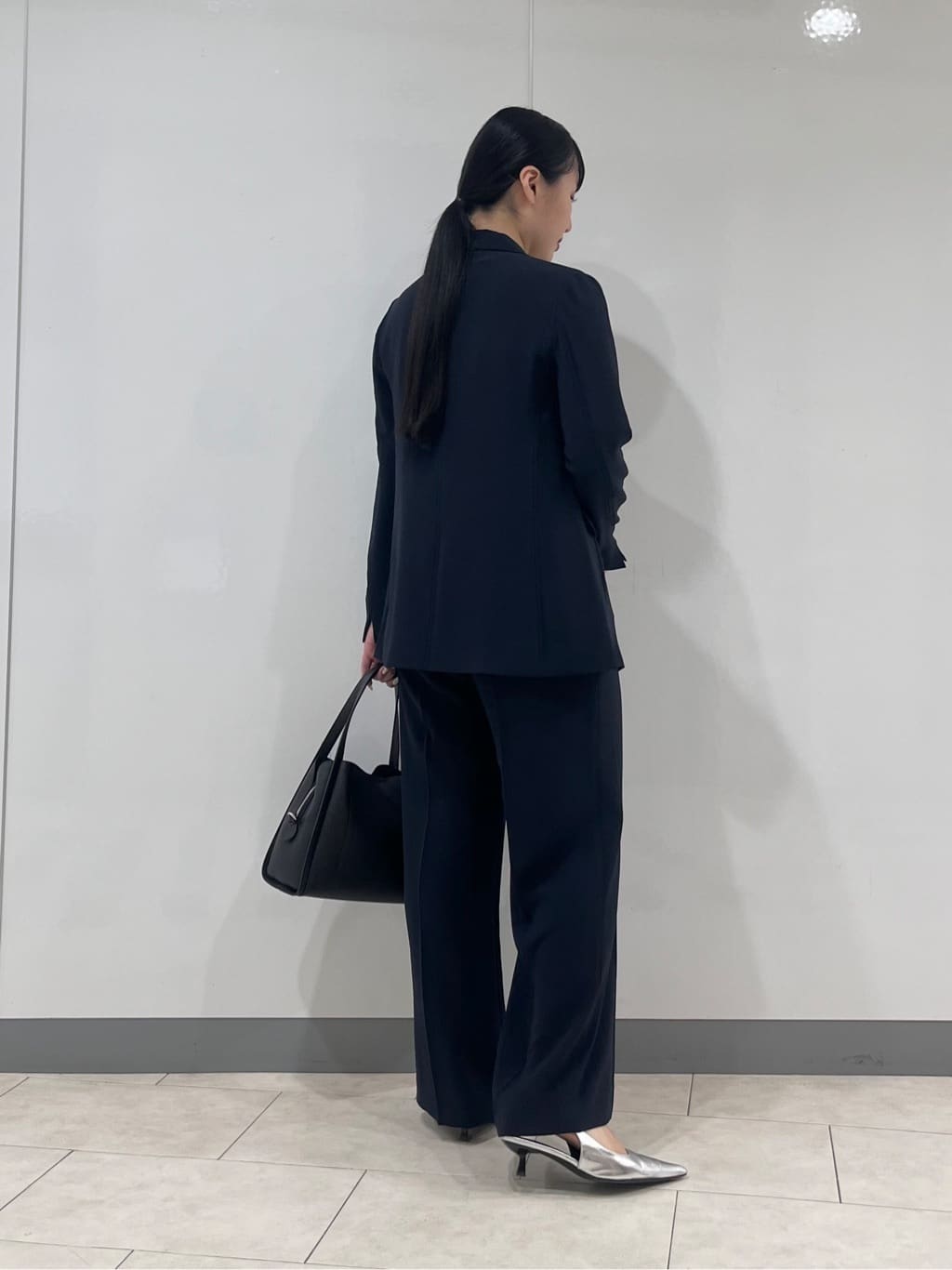 hasuさんの「INDIVI｜【洗える／多機能／SETUP可】着る日傘ダブルジャケット」を使ったコーディネート