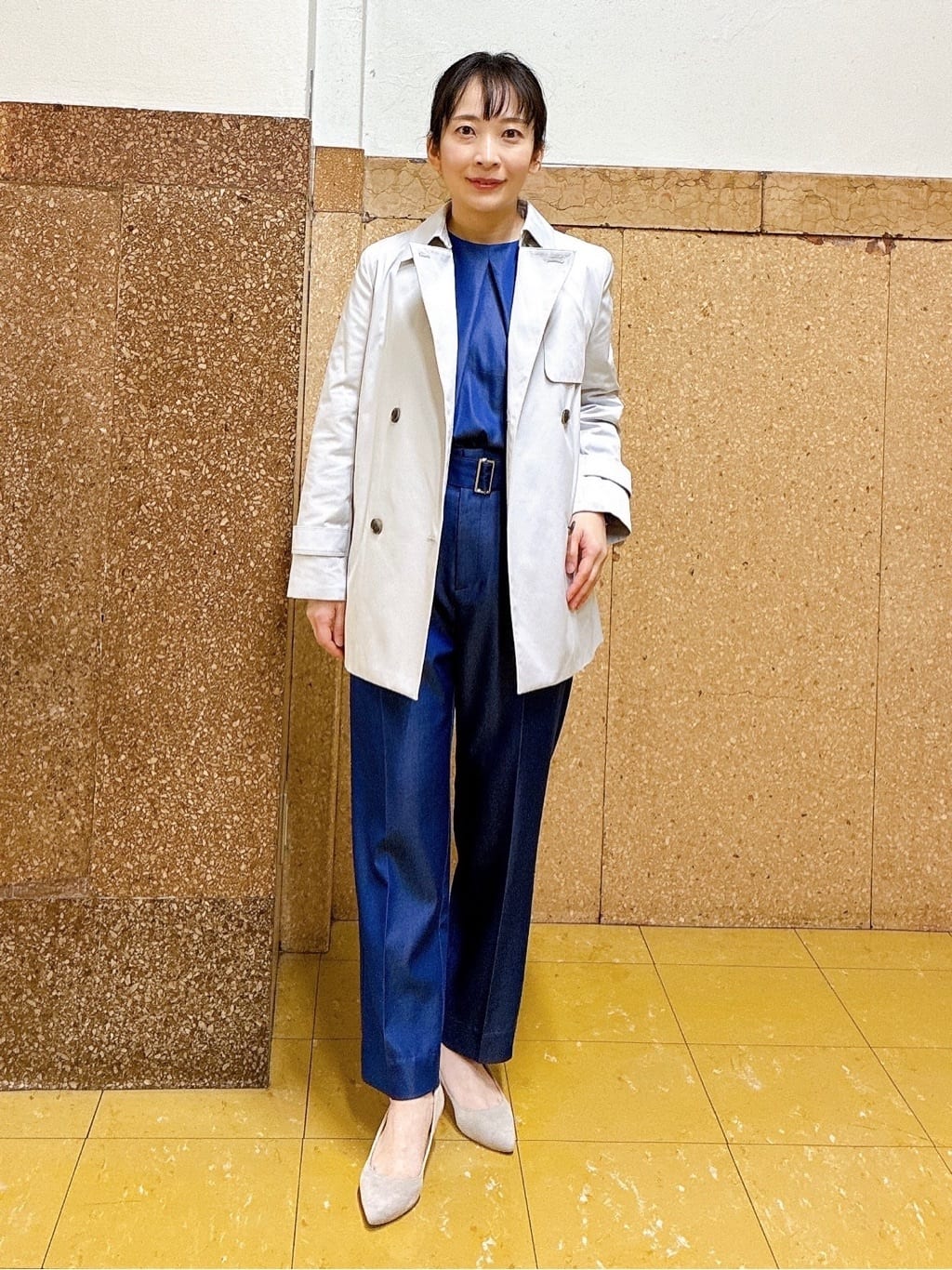 hattoriさんの「INDIVI｜【洗える／UVケア／SETUP可能】デニムライク ランタン袖ブラウス」を使ったコーディネート