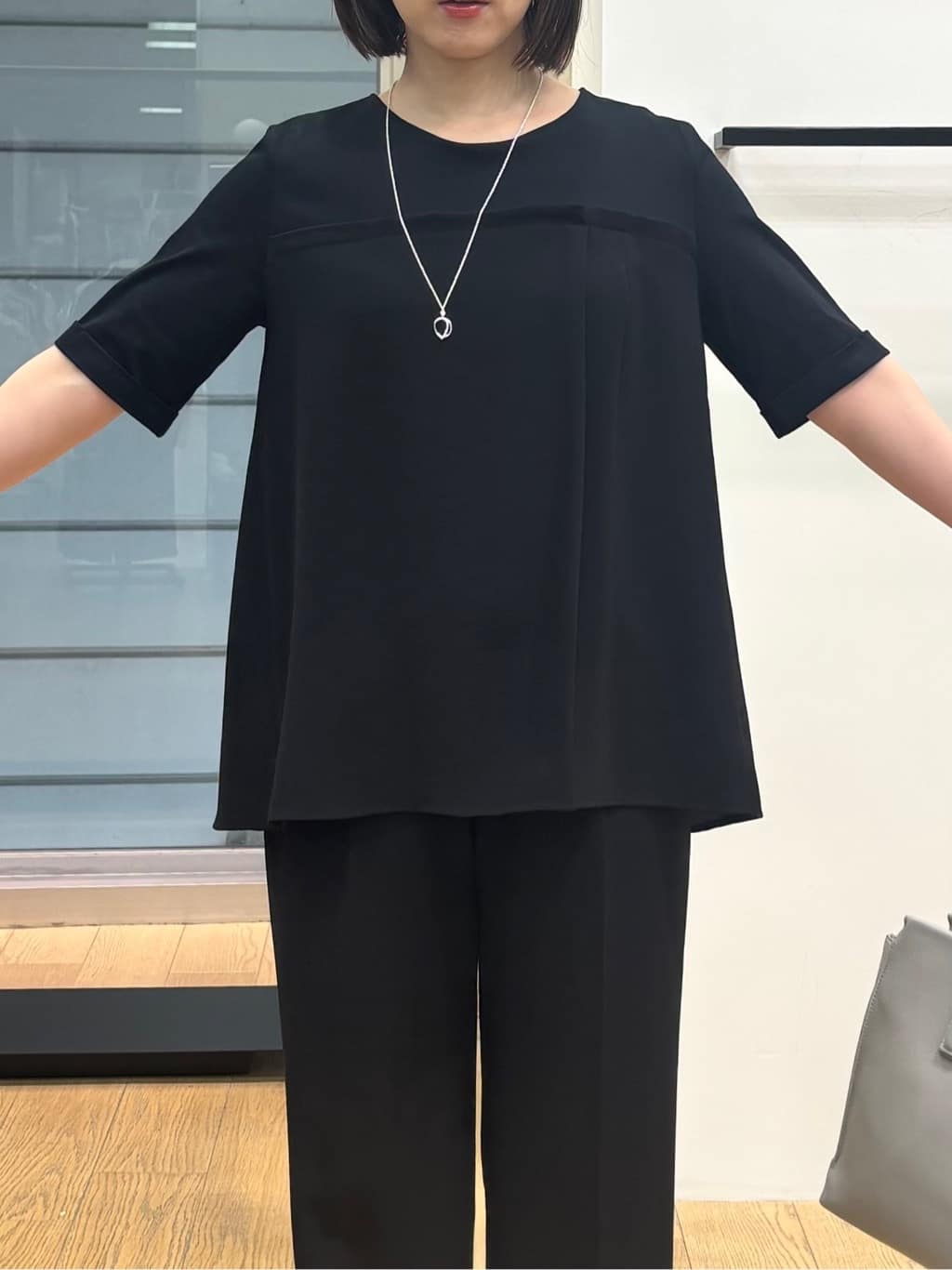asamiさんの「INDIVI｜【着る日傘／SETUP可能】ビスチェレイヤード風トップス」を使ったコーディネート