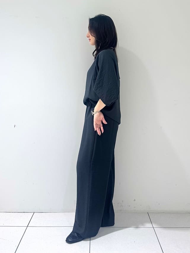そんさんの「INDIVI｜【洗える／5分袖／UVケア／SETUP可能】モモンガスリーブブラウス」を使ったコーディネート