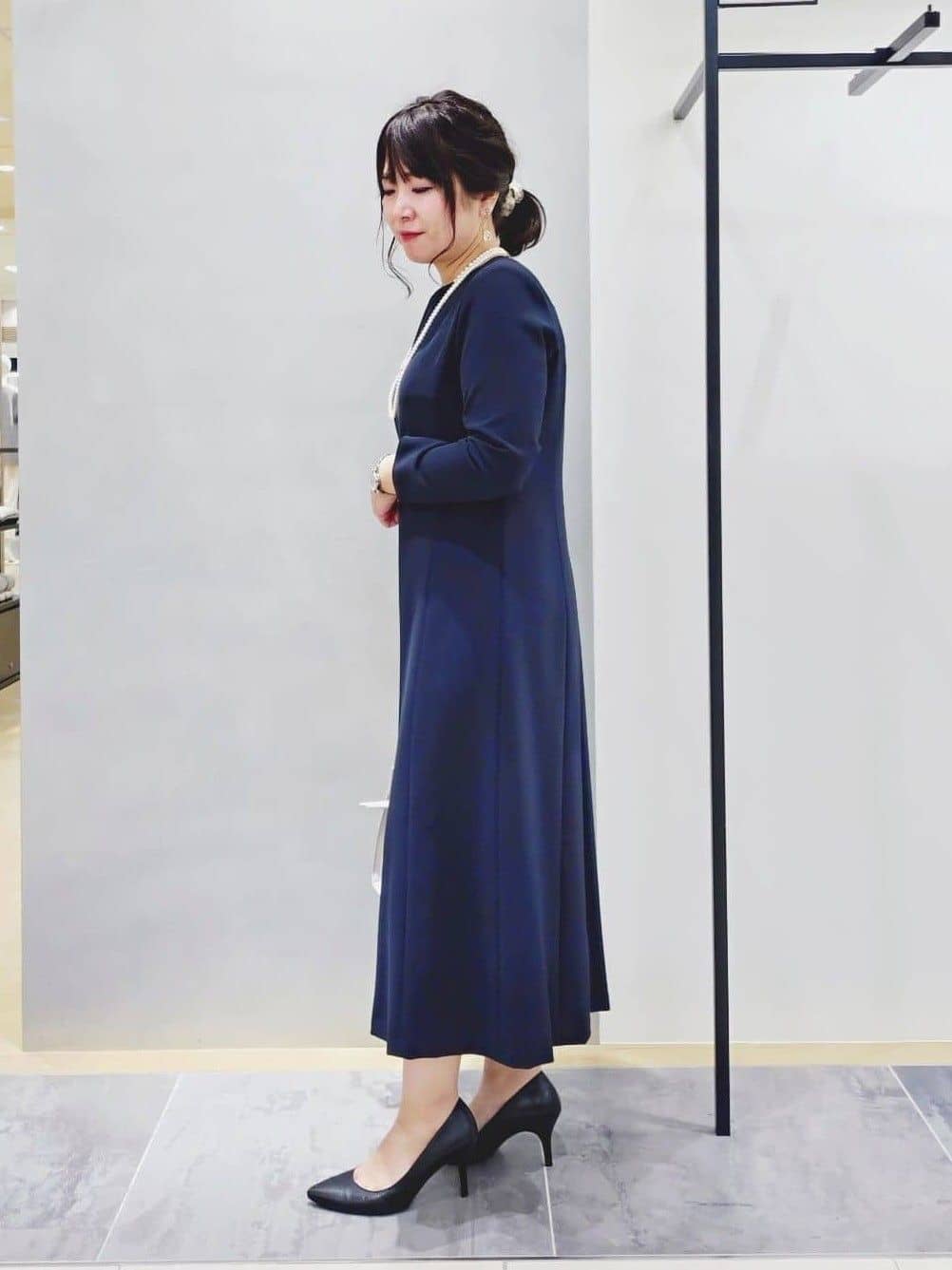TOMOMIさんの「INDIVI｜【上品光沢／セレモニー／SETUP可能】切り替えデザインジャケット」を使ったコーディネート
