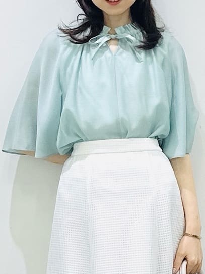 Miwaさんの「UNTITLED｜【シアー/首元フリル】シルキーシフォンブラウス」を使ったコーディネート