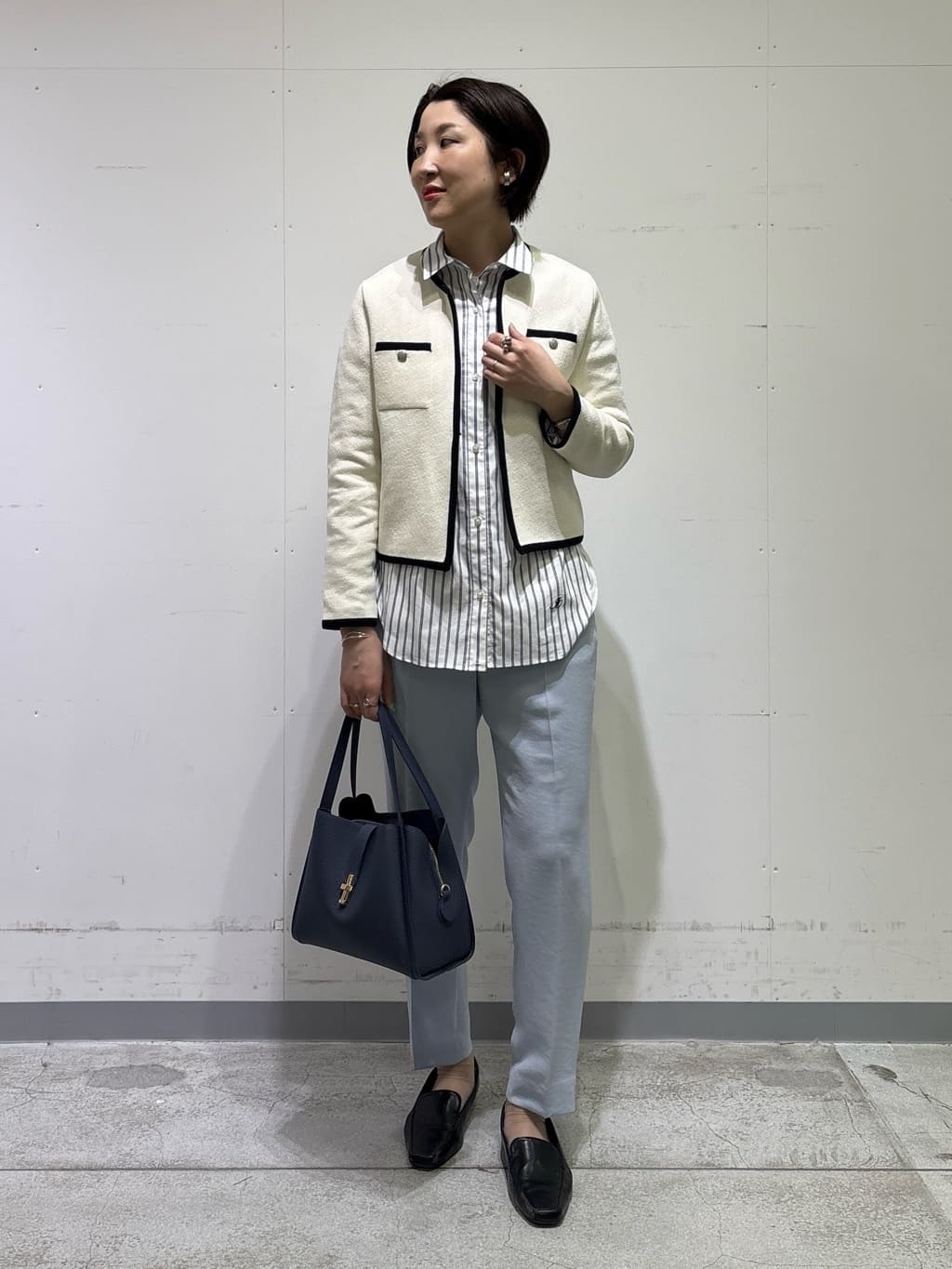 yuriさんの「INDIVI｜【洗える／UVケア／SETUP可】着る日傘テーパードパンツ」を使ったコーディネート