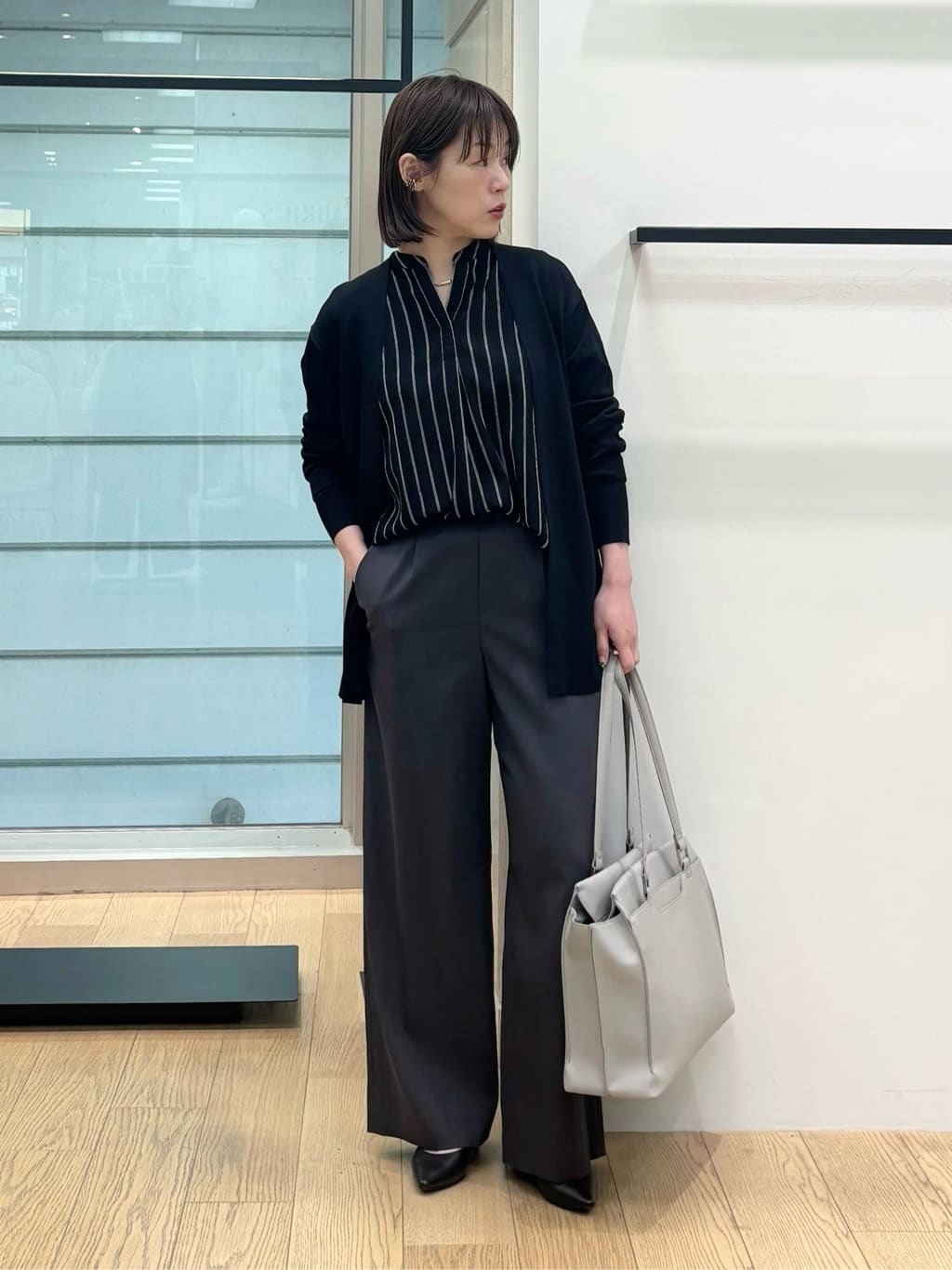 asamiさんの「INDIVI｜【洗える／着心地楽ちん】ブラウス風ストライプカットソートップス」を使ったコーディネート