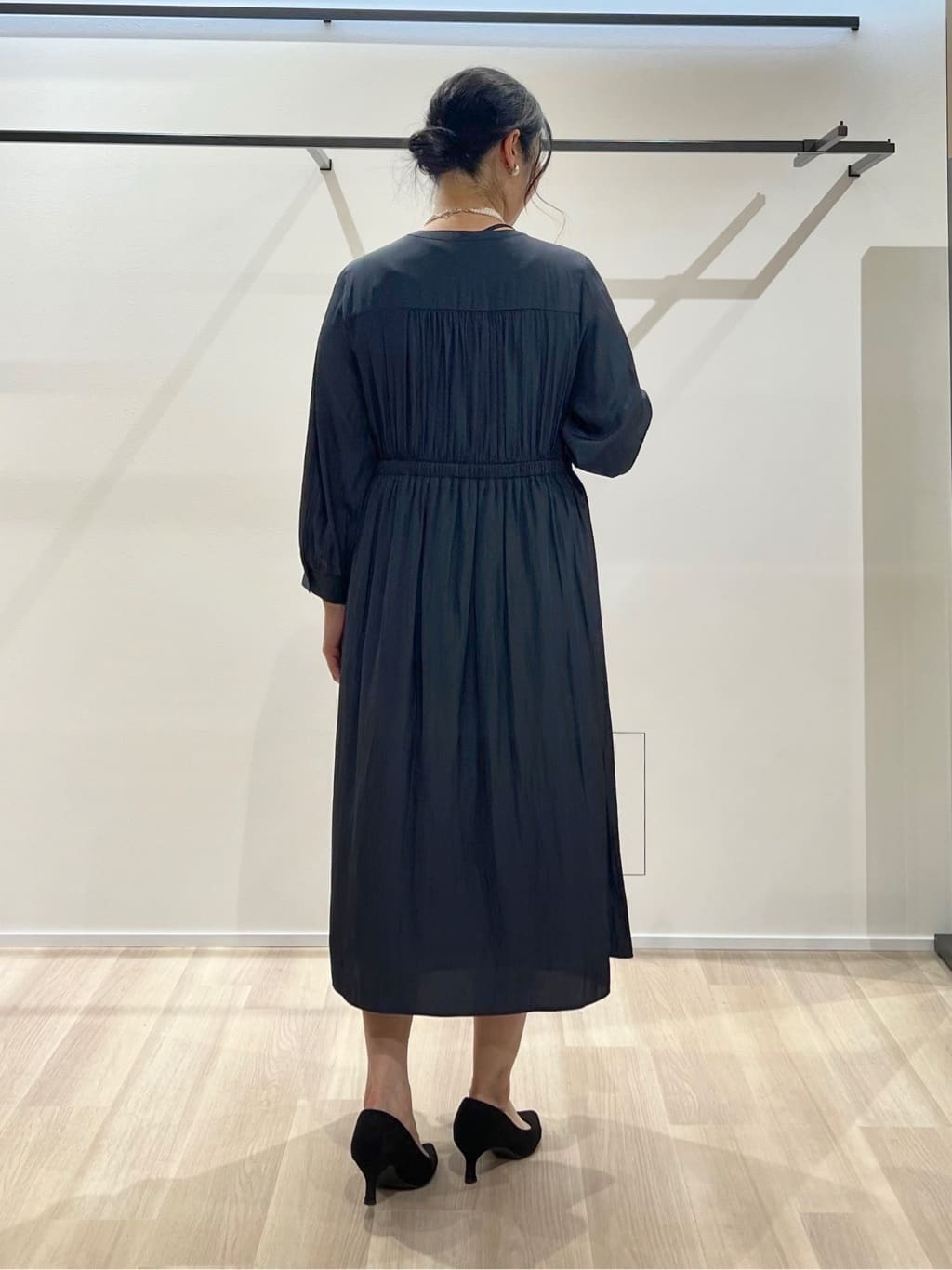 TOMOMIさんの「UNTITLED｜【洗える】ギャザーフレアワンピース」を使ったコーディネート
