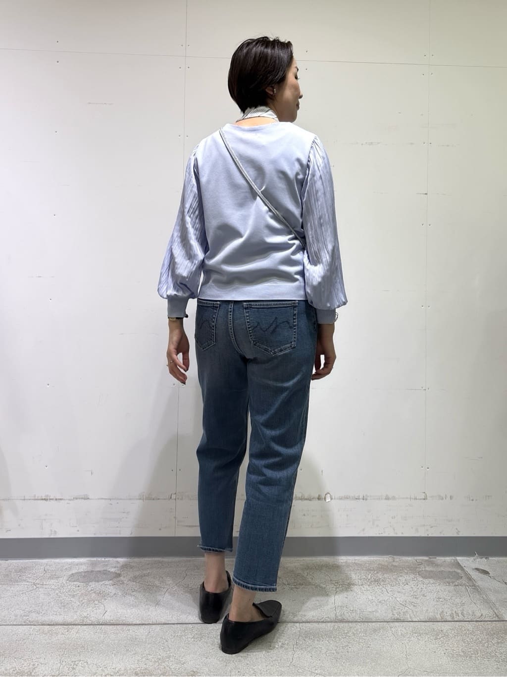 yuriさんの「INDIVI｜【洗える／華やか】袖プリーツニット」を使ったコーディネート
