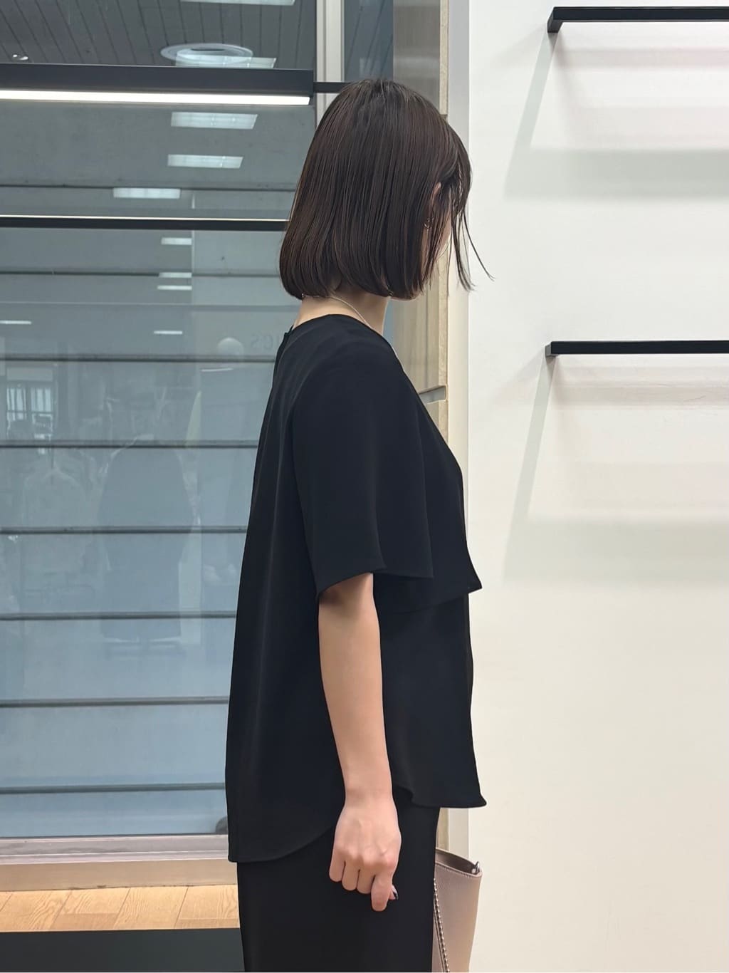 asamiさんの「INDIVI｜【着る日傘】シフォンドッキングブラウス」を使ったコーディネート