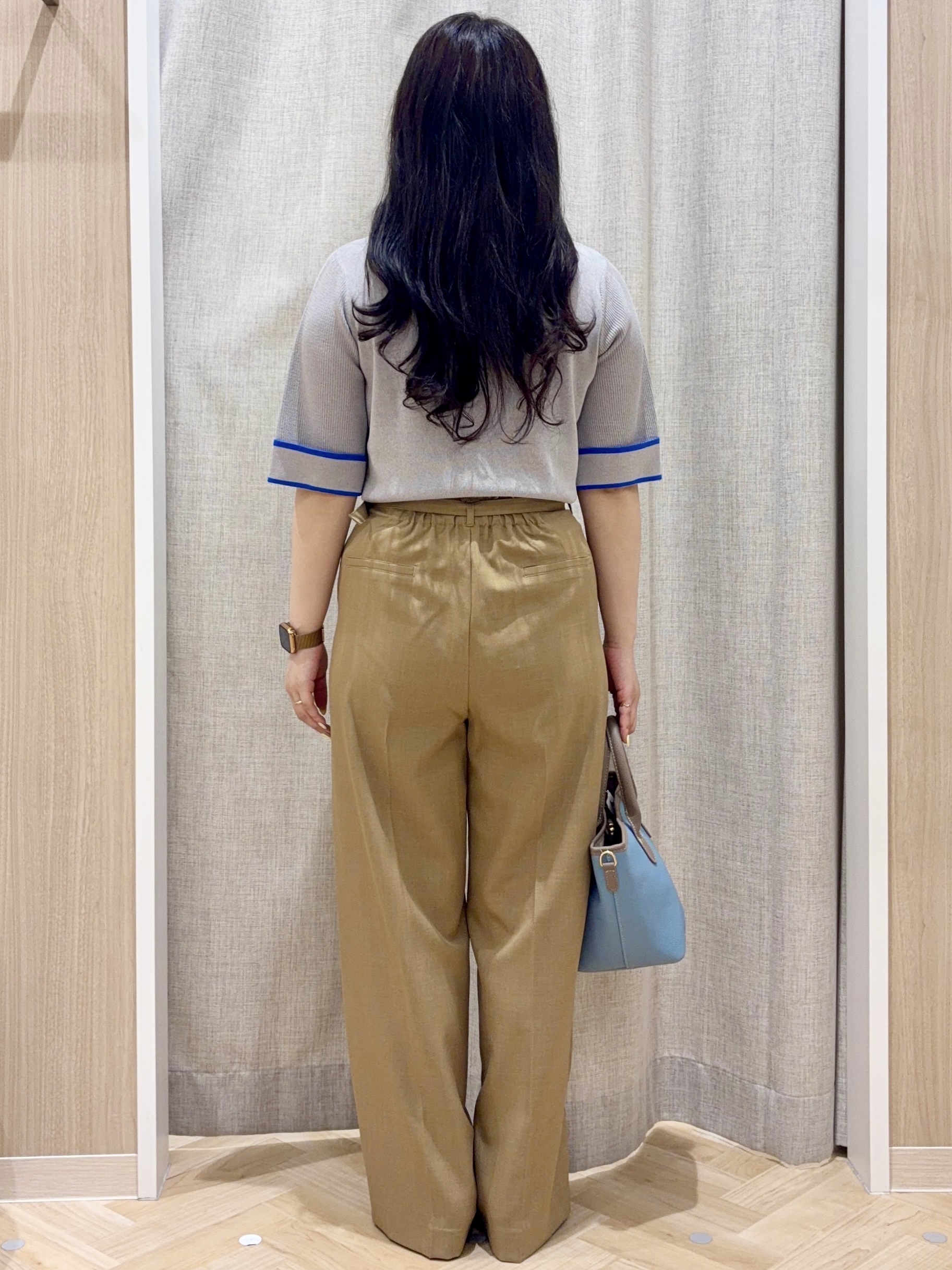 minamiさんの「grove｜【シリーズ累計36万枚/名品ニット】やわらかドライタッチ 袖メッシュ編みニット」を使ったコーディネート