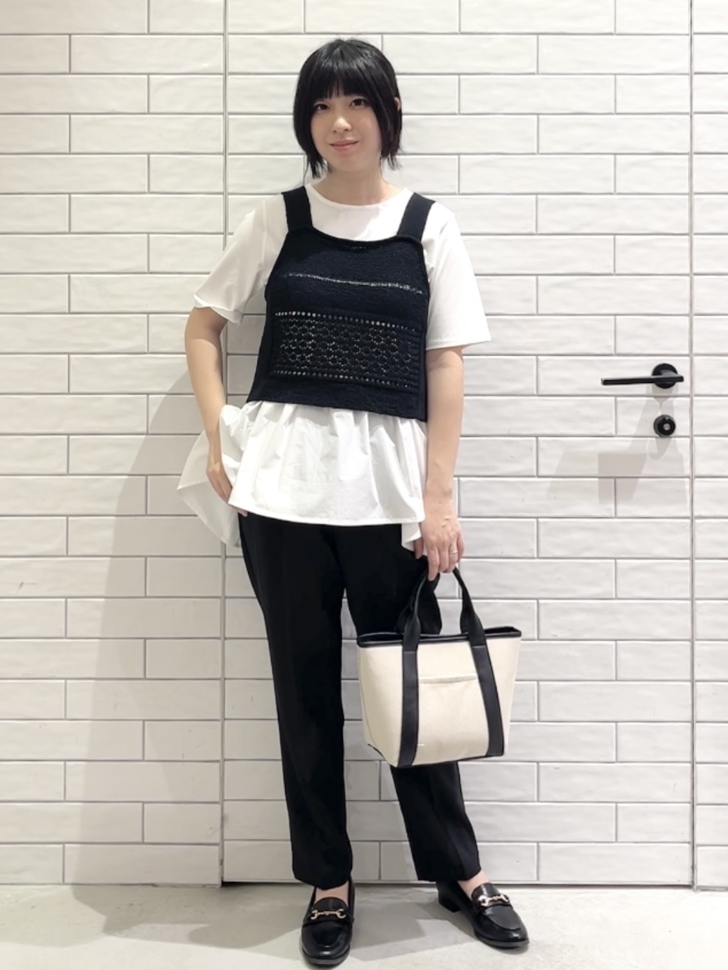 しおりさんの「OPAQUE.CLIP｜テープヤーンビスチェニット【洗濯機OK／抗ピル】」を使ったコーディネート