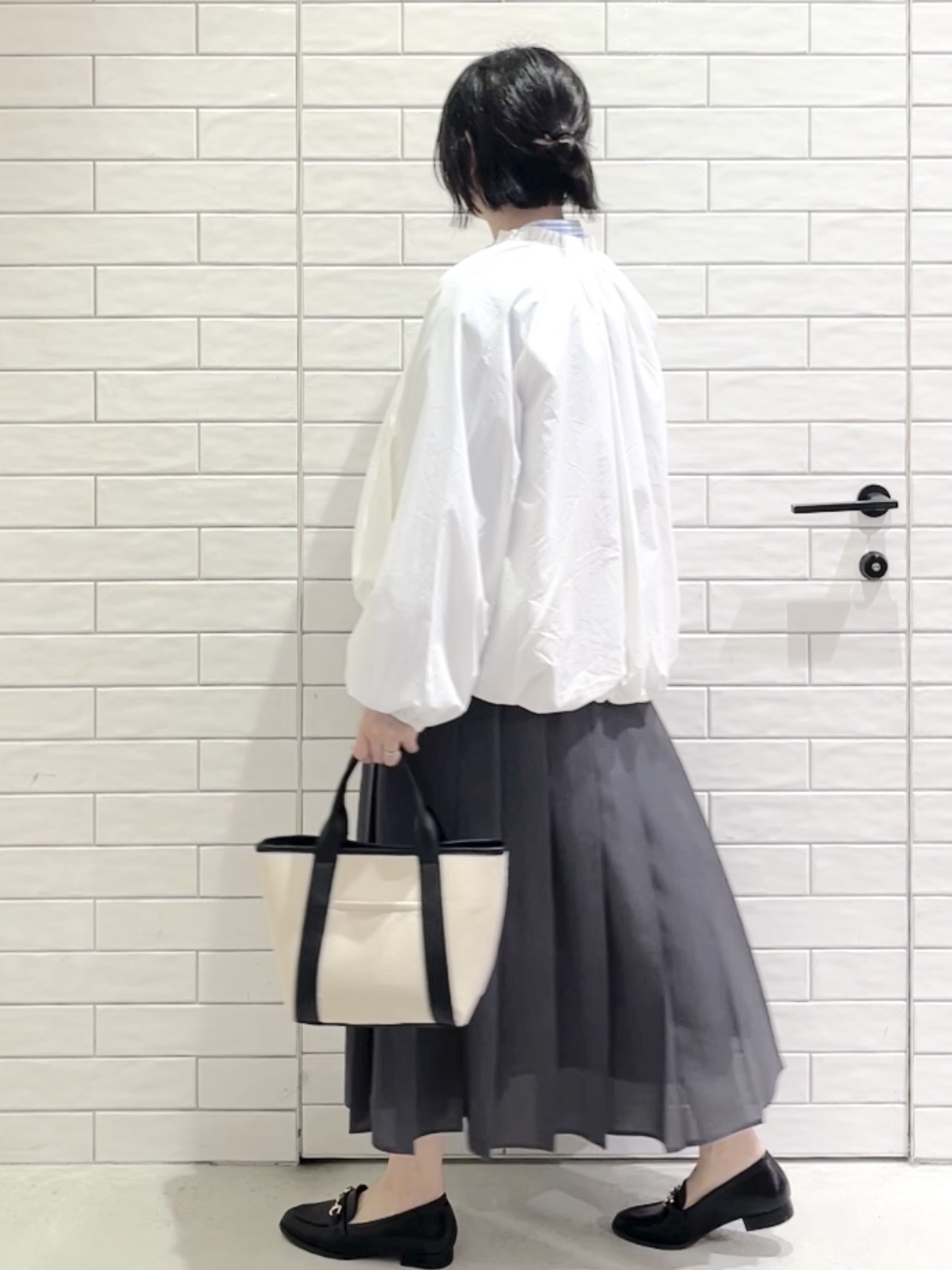 しおりさんの「OPAQUE.CLIP｜撥水 裾バルーンブルゾン【洗濯機OK】」を使ったコーディネート