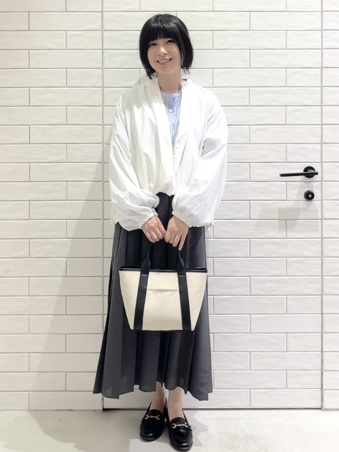 しおりさんの「OPAQUE.CLIP｜撥水 裾バルーンブルゾン【洗濯機OK】」を使ったコーディネート
