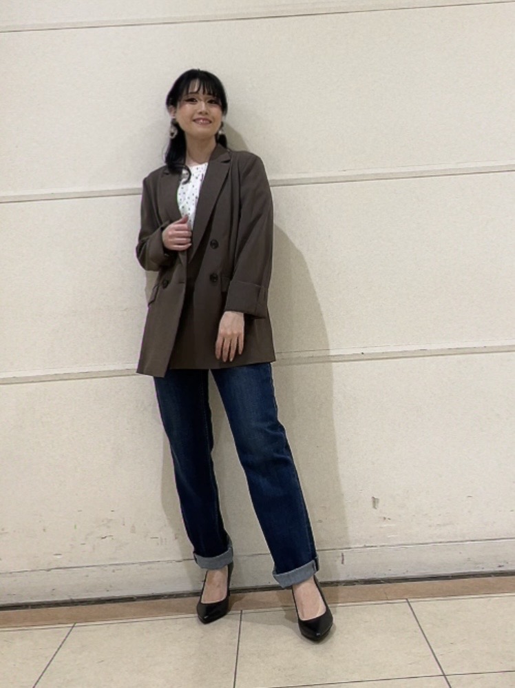 watanabeさんの「UNTITLED｜【新色追加/セットアップ可】エアリー ダブルブレストジャケット」を使ったコーディネート