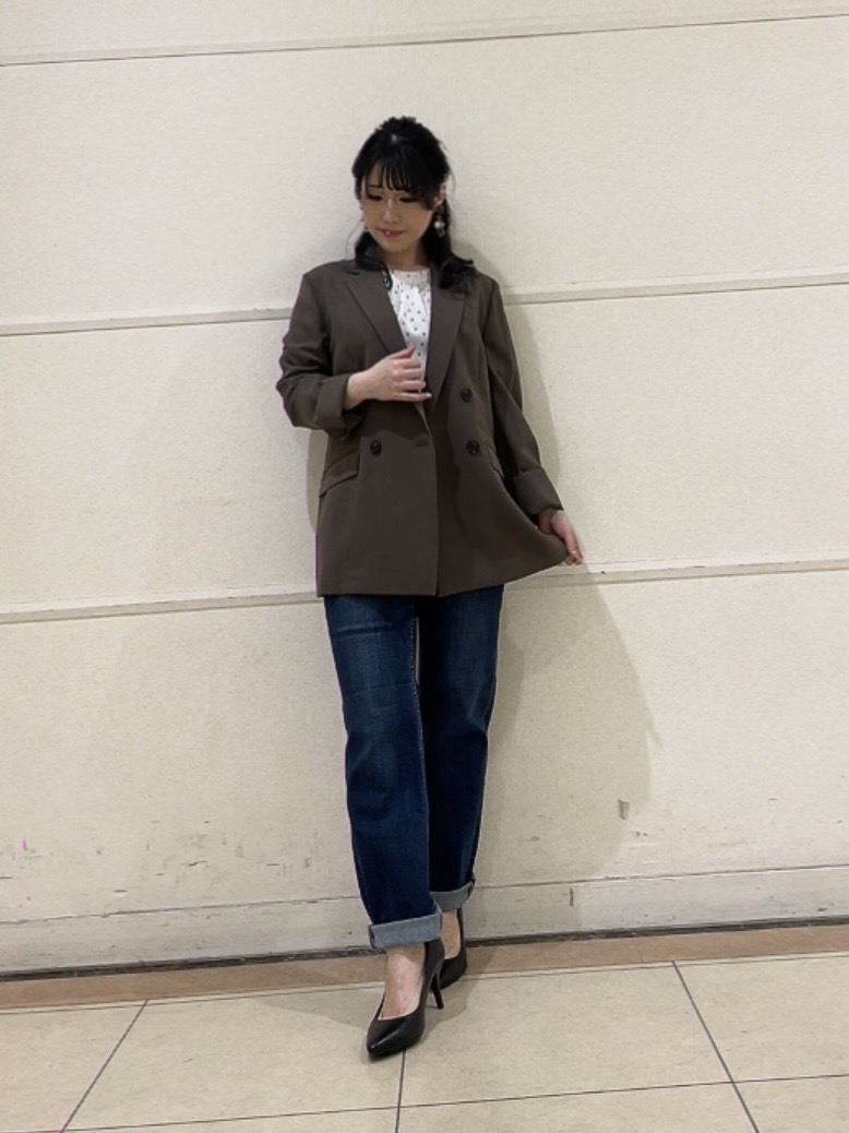 watanabeさんの「UNTITLED｜【新色追加/セットアップ可】エアリー ダブルブレストジャケット」を使ったコーディネート