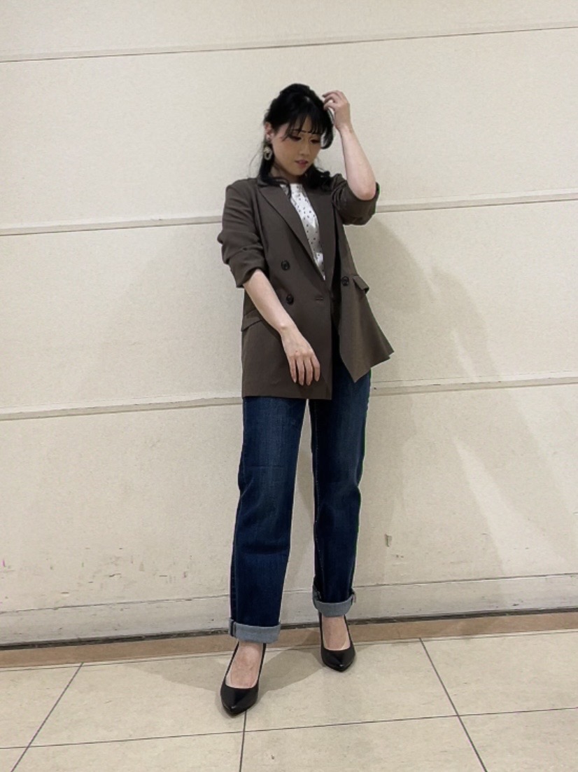 watanabeさんの「UNTITLED｜【新色追加/セットアップ可】エアリー ダブルブレストジャケット」を使ったコーディネート