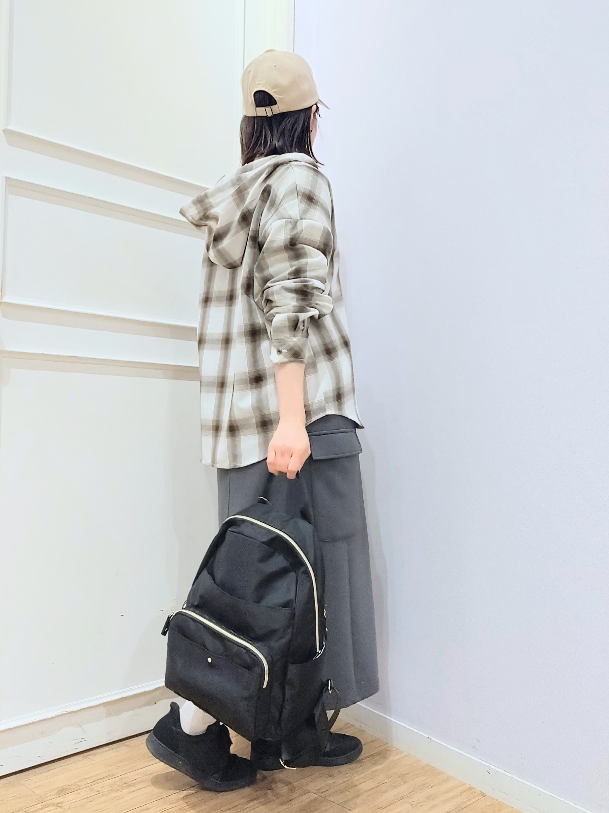 miomioさんの「SHOO･LA･RUE｜【洗濯機可】涼しげで軽やかな チェックシャツパーカ」を使ったコーディネート