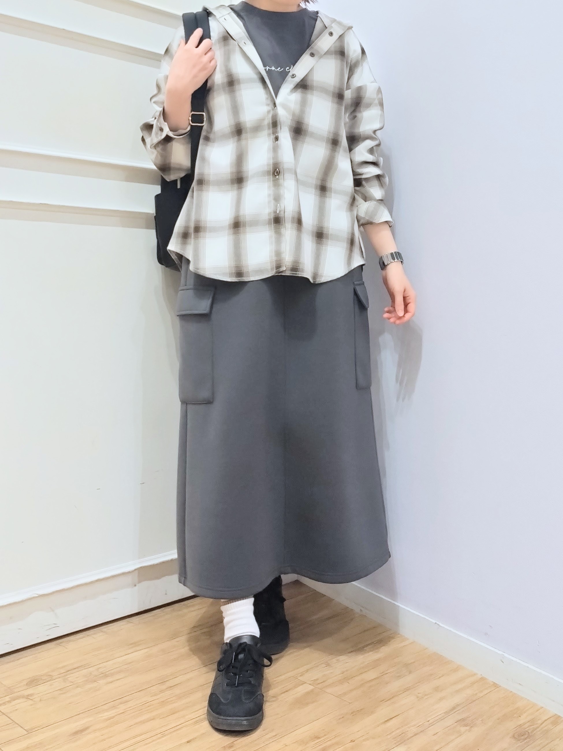 miomioさんの「SHOO･LA･RUE｜【洗濯機可】涼しげで軽やかな チェックシャツパーカ」を使ったコーディネート