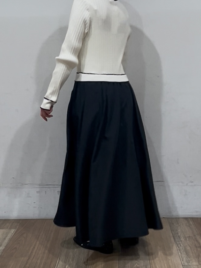 山さんさんの「grove｜【貴島明日香さん着用】【撥水／シルエット2WAY】軽やかミドルトレンチコート」を使ったコーディネート
