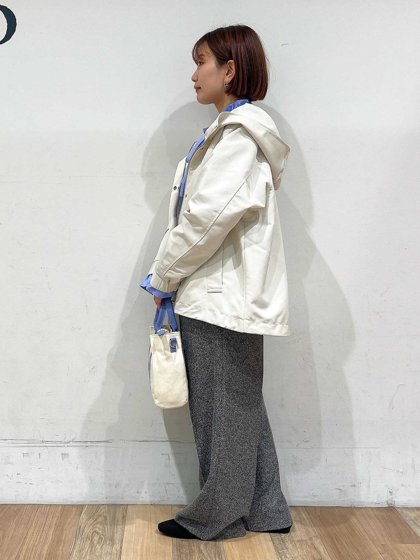 山さんさんの「grove｜フリルカラーリボンブラウス」を使ったコーディネート