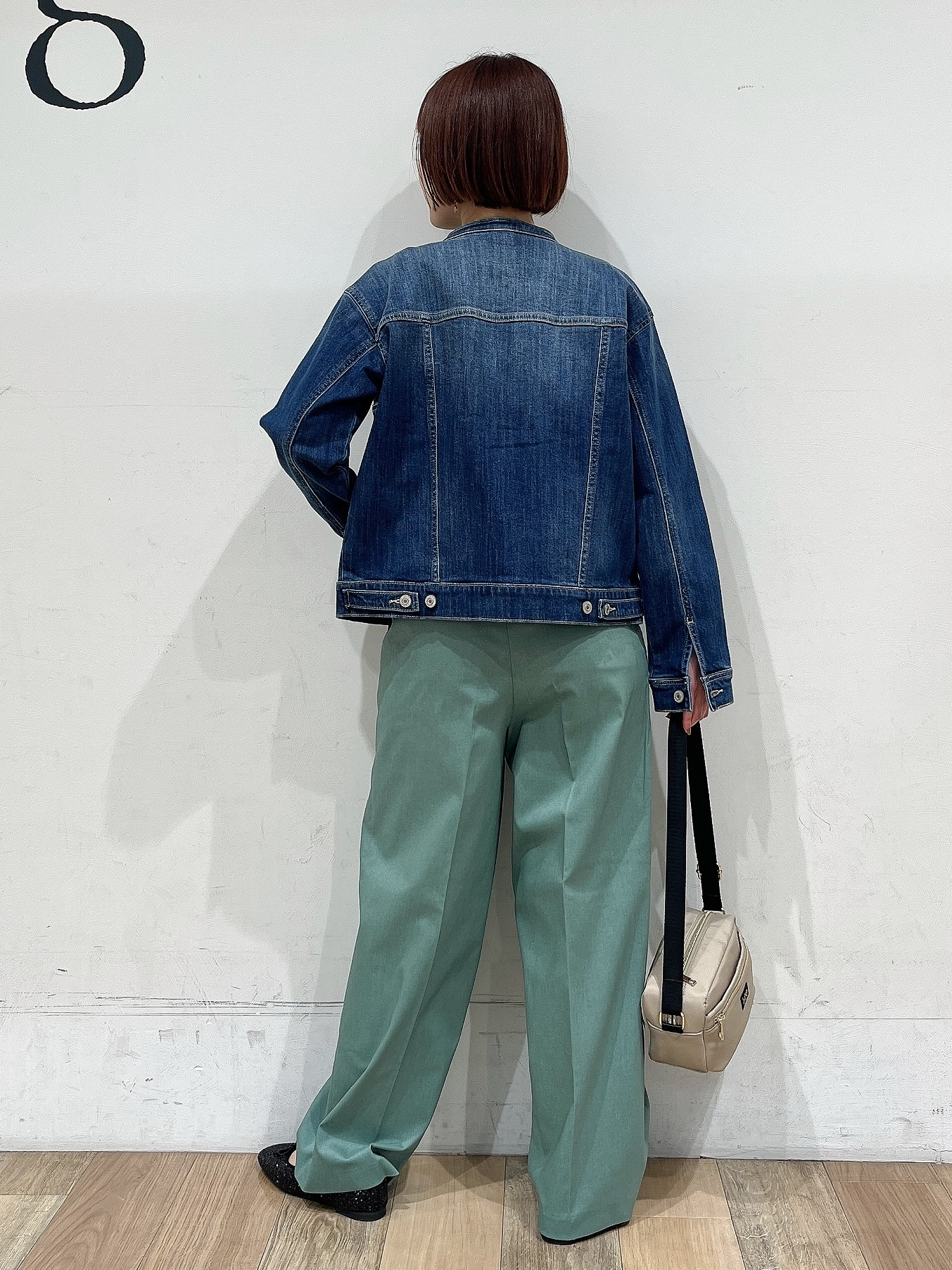 山さんさんの「grove｜着心地軽やか、動きやすいストレッチデニムジャケット」を使ったコーディネート