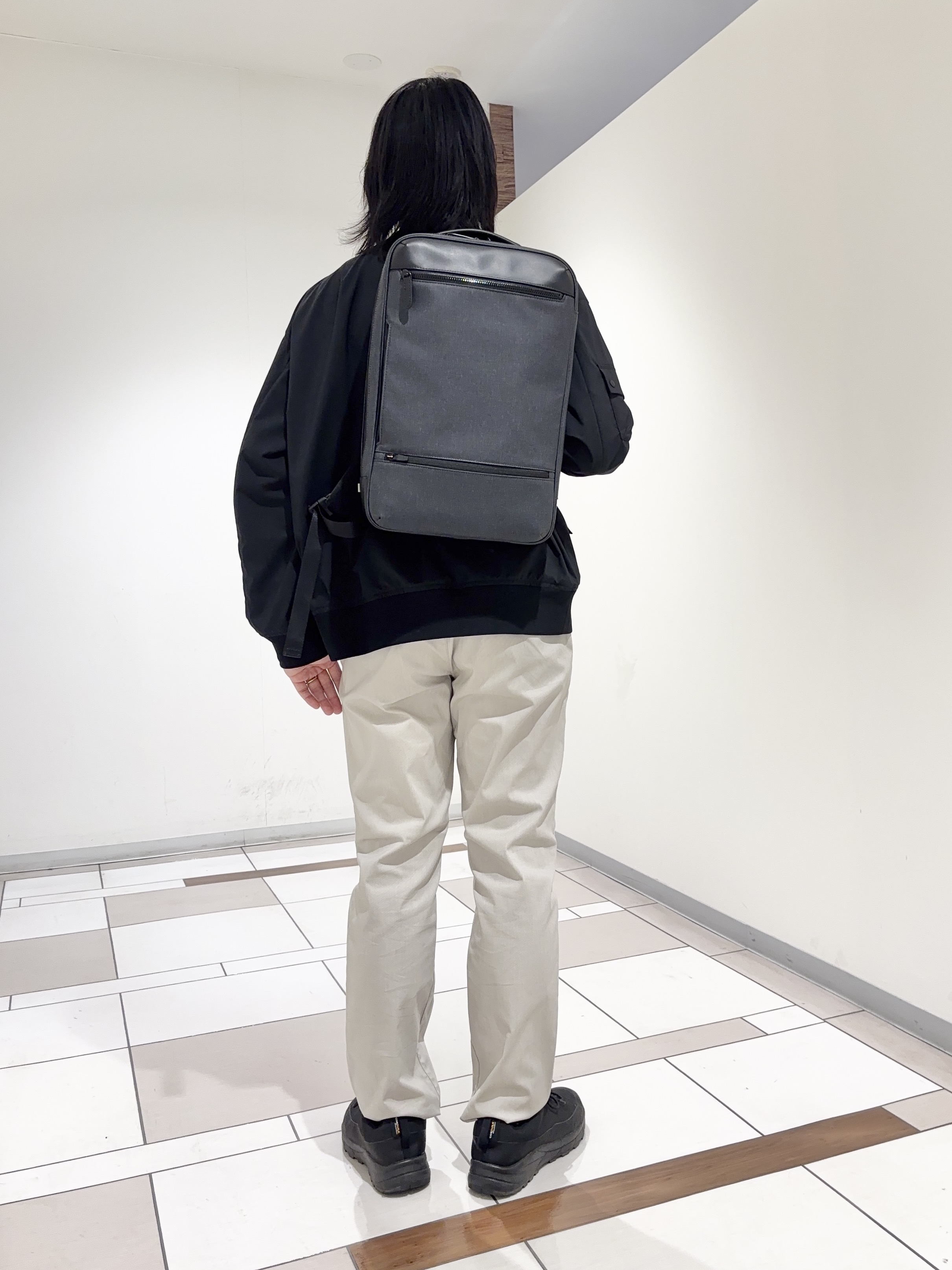 及川さんの「TAKEO KIKUCHI｜【BOWLER HAT LABEL】撥水 MA－1ブルゾン」を使ったコーディネート