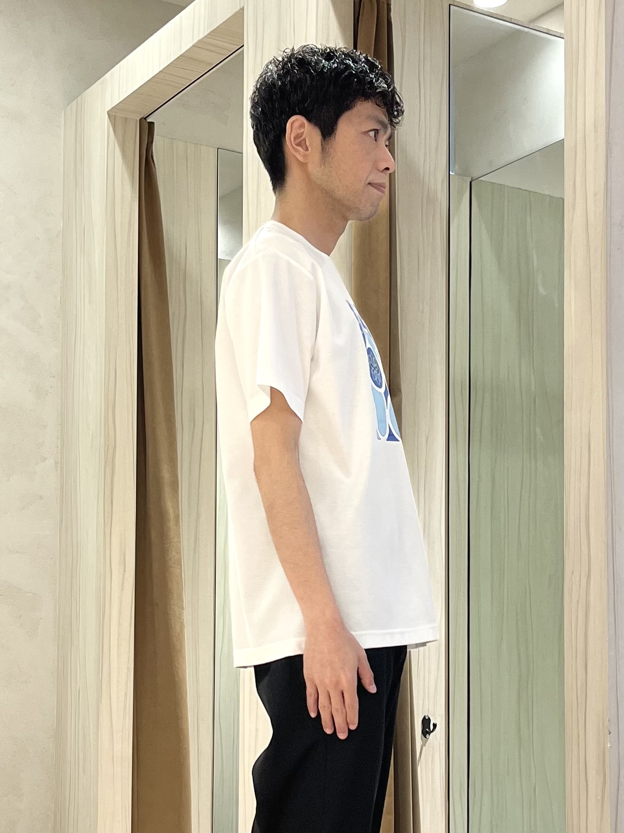 URAさんの「TAKEO KIKUCHI｜【ON／OFF兼用】CARREMANファブリック ノーカラージャケット」を使ったコーディネート