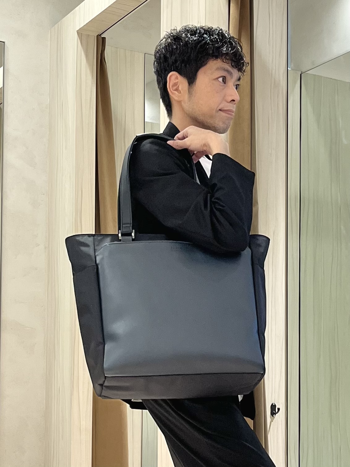 URAさんの「TAKEO KIKUCHI｜【ON／OFF兼用】CARREMANファブリック ノーカラージャケット」を使ったコーディネート