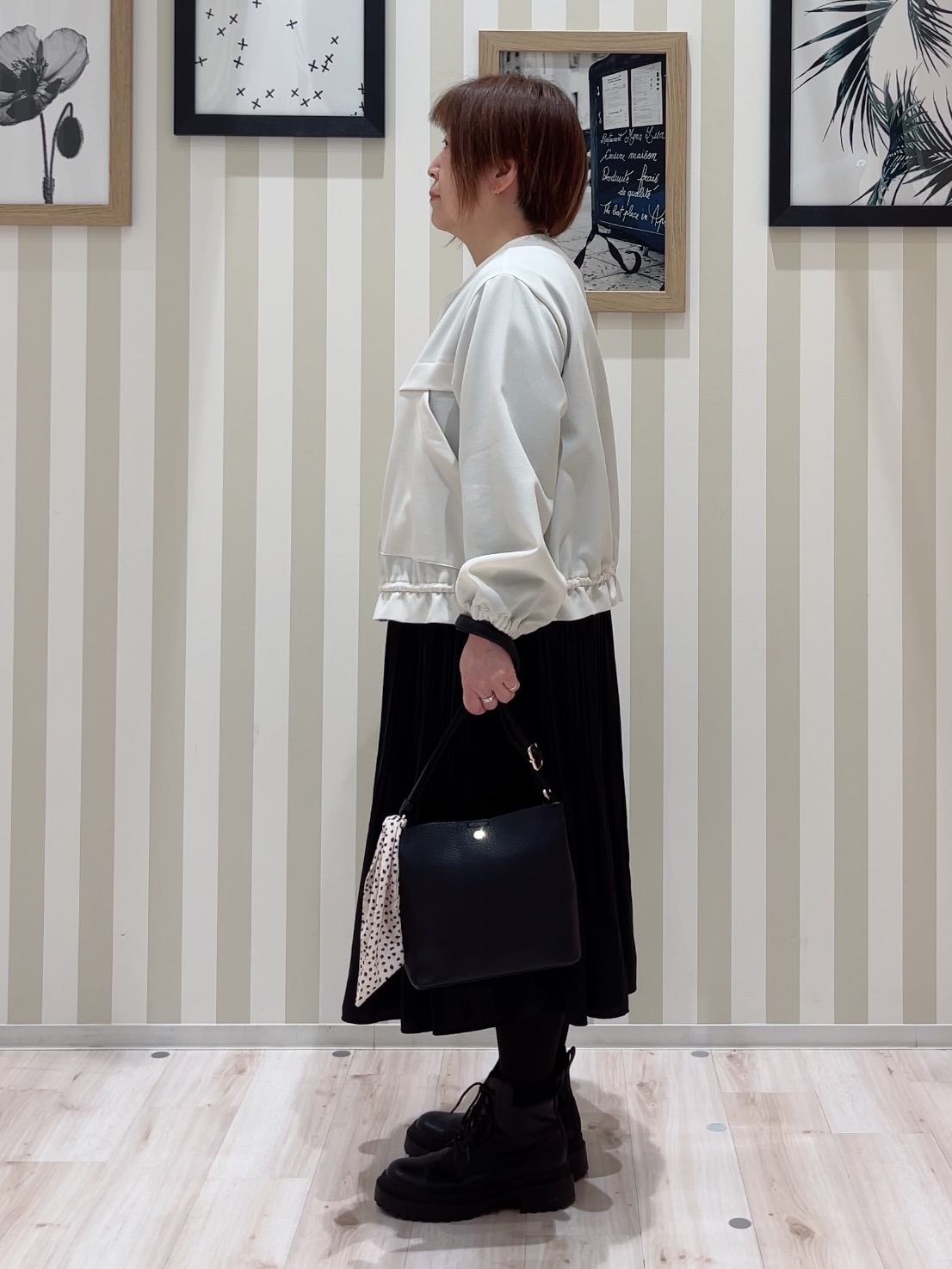 ma_miさんの「SHOO･LA･RUE｜【S-LL】スタイルアップを叶える　大人のドロストブルゾン」を使ったコーディネート
