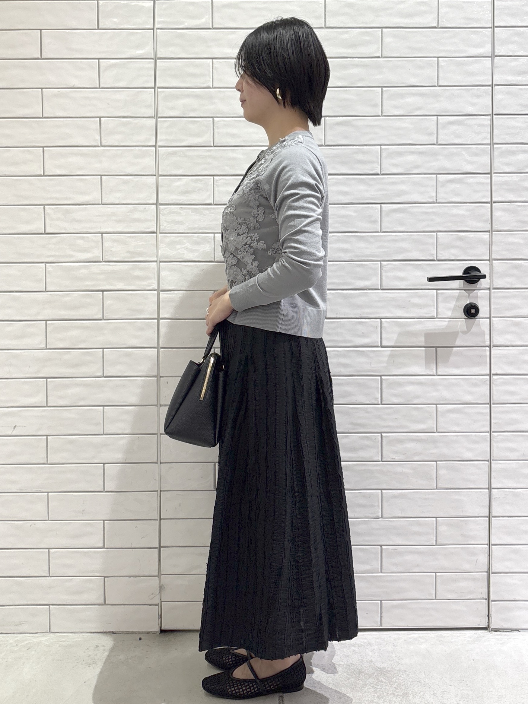 ayumiさんの「OPAQUE.CLIP｜チュールレースニットカーディガン【洗える】」を使ったコーディネート