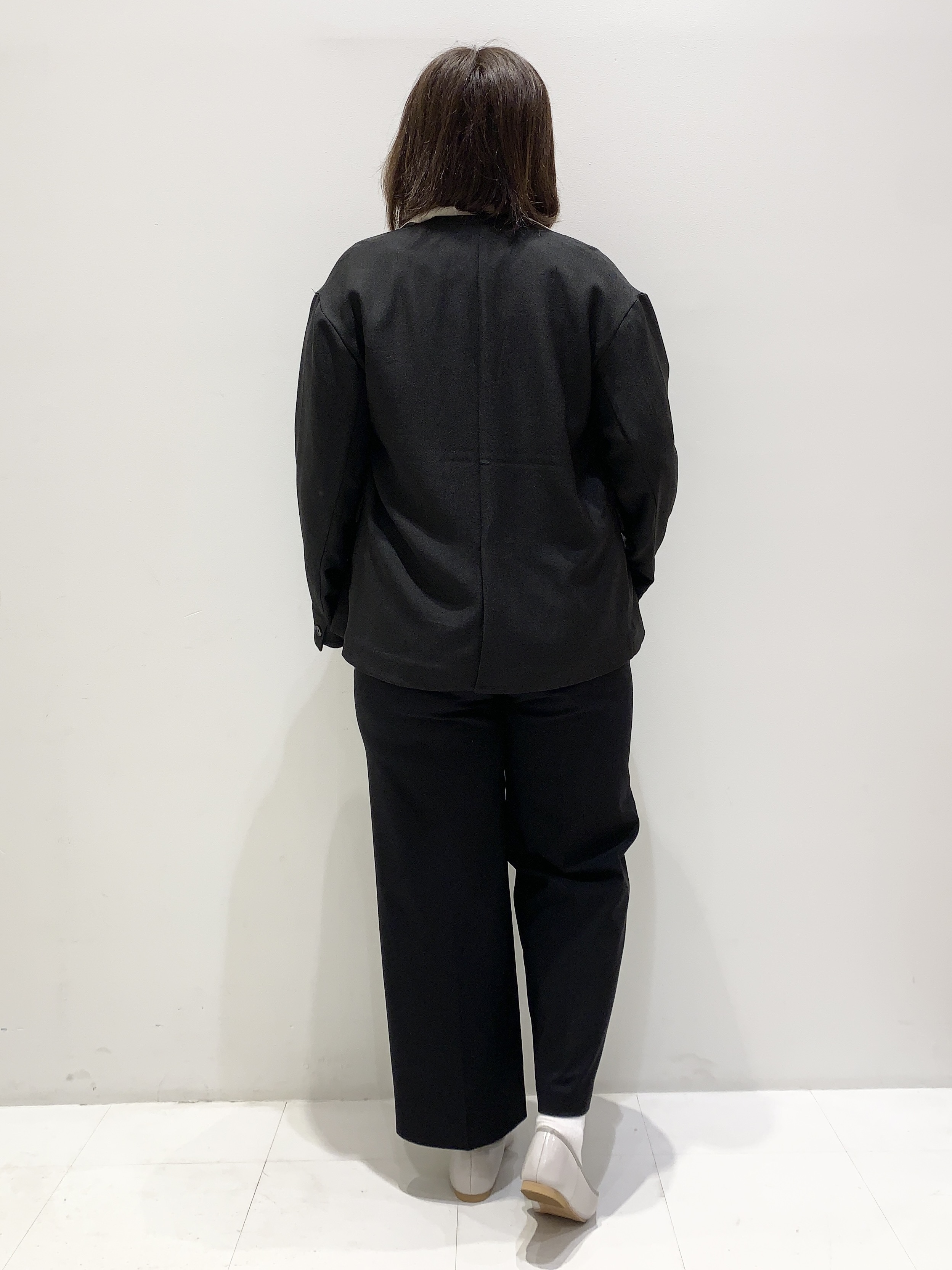 みいちゃんさんの「grove｜【貴島明日香さん着用】リネンライクカラーレスジャケット」を使ったコーディネート