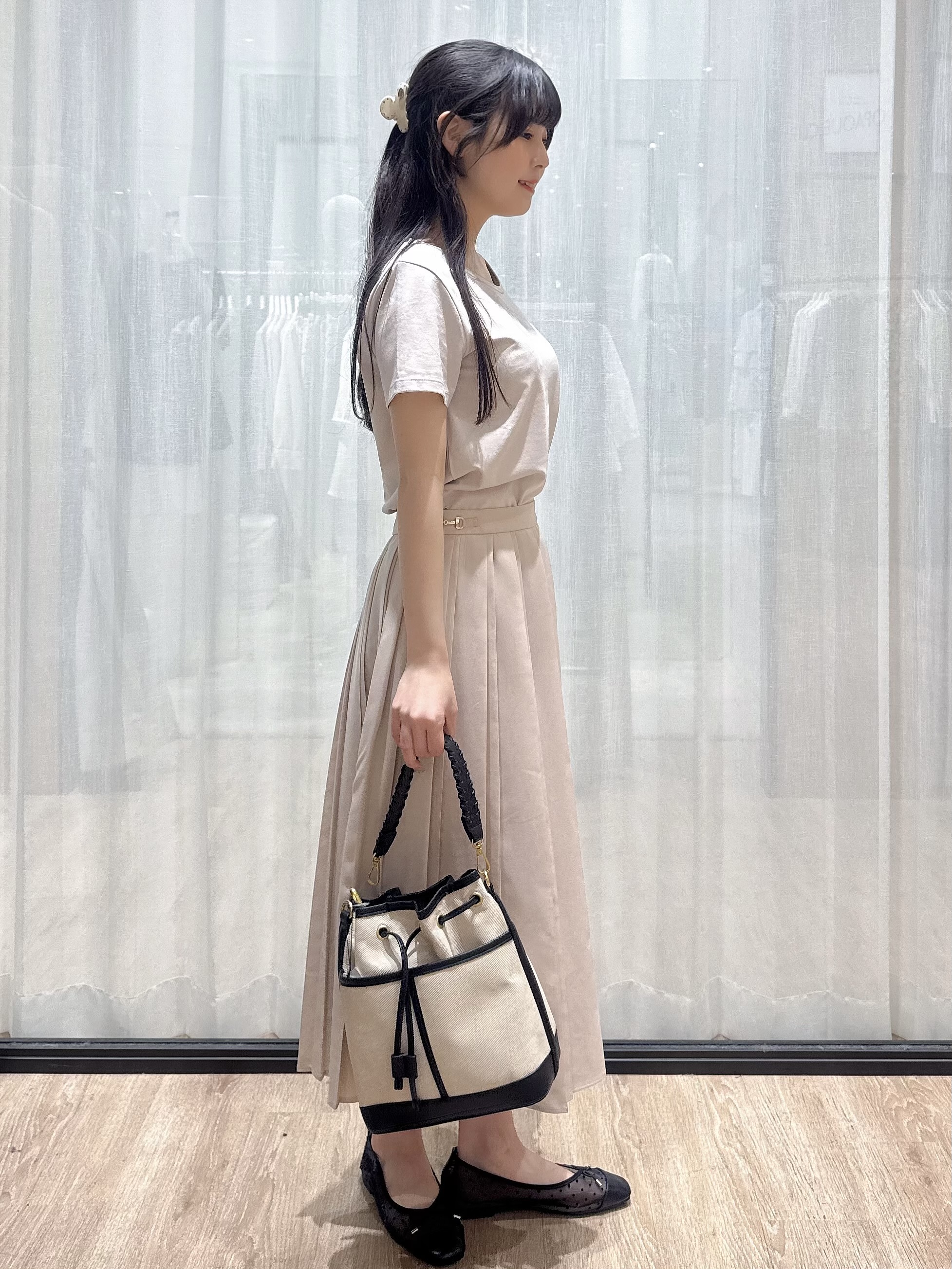 ぞうげさんの「OPAQUE.CLIP｜【UVケア／接触冷感／吸水速乾】薄手なのに透けにくい！ベーシックTシャツ《洗濯機OK／S～3L／6c」を使ったコーディネート