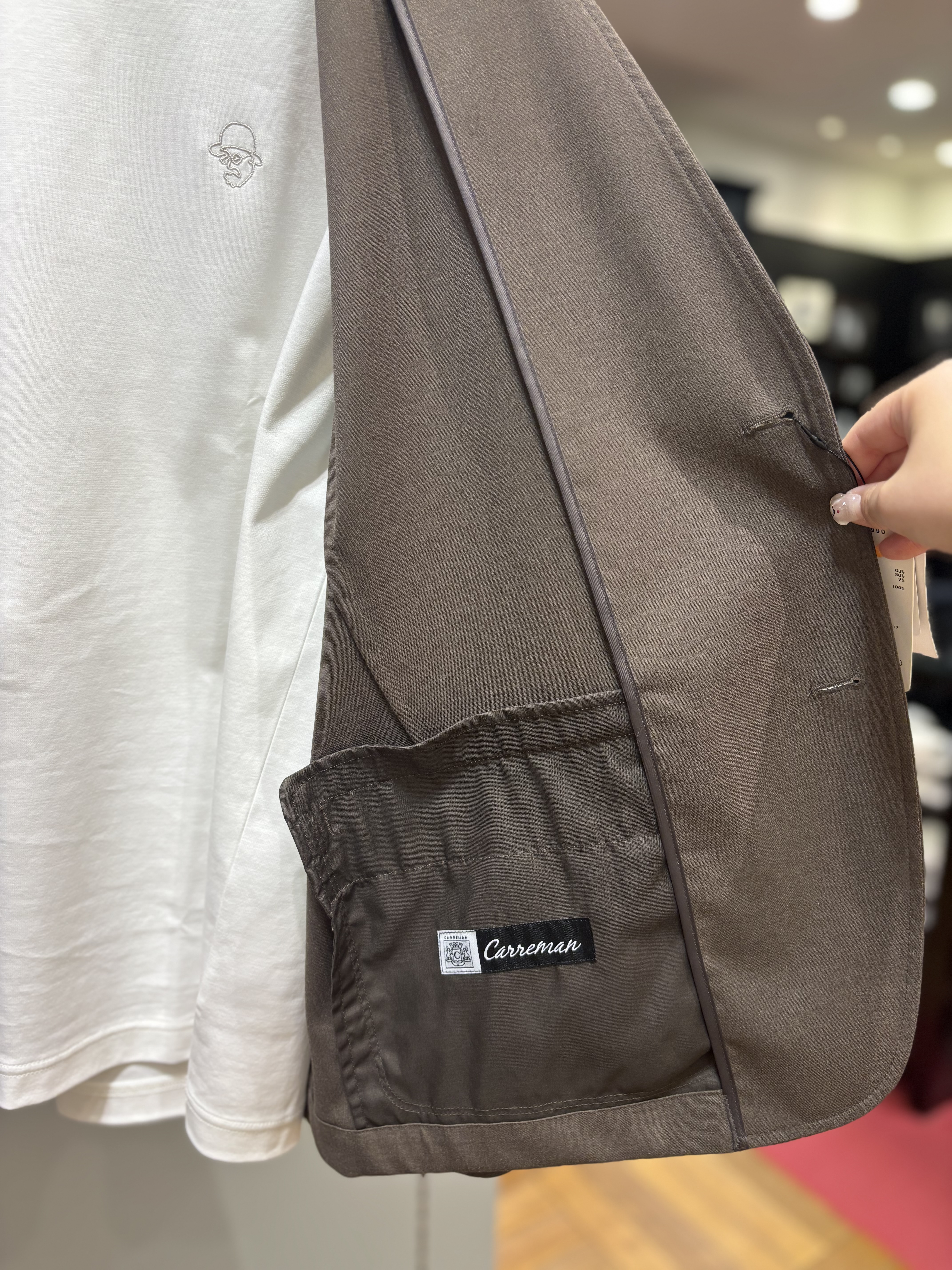 ヒナさんの「TAKEO KIKUCHI｜【ON／OFF兼用】CARREMANファブリック ノーカラージャケット」を使ったコーディネート