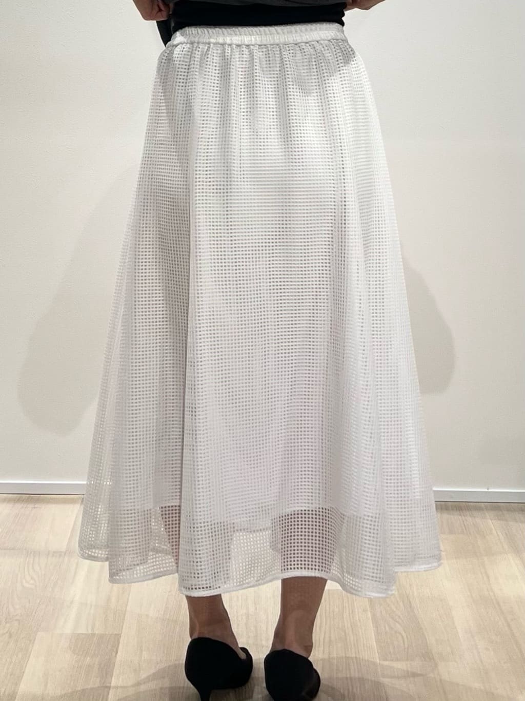 TOMOMIさんの「UNTITLED｜【古畑星夏さん着用/8色展開/程よい透け感】ドライタッチボートネックニット」を使ったコーディネート