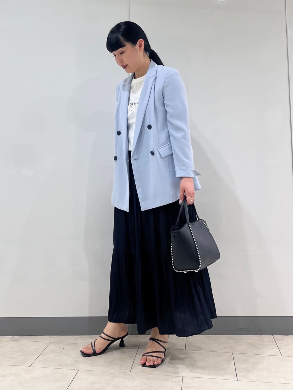 hasuさんの「INDIVI｜【洗える／多機能／SETUP可】着る日傘ダブルジャケット」を使ったコーディネート