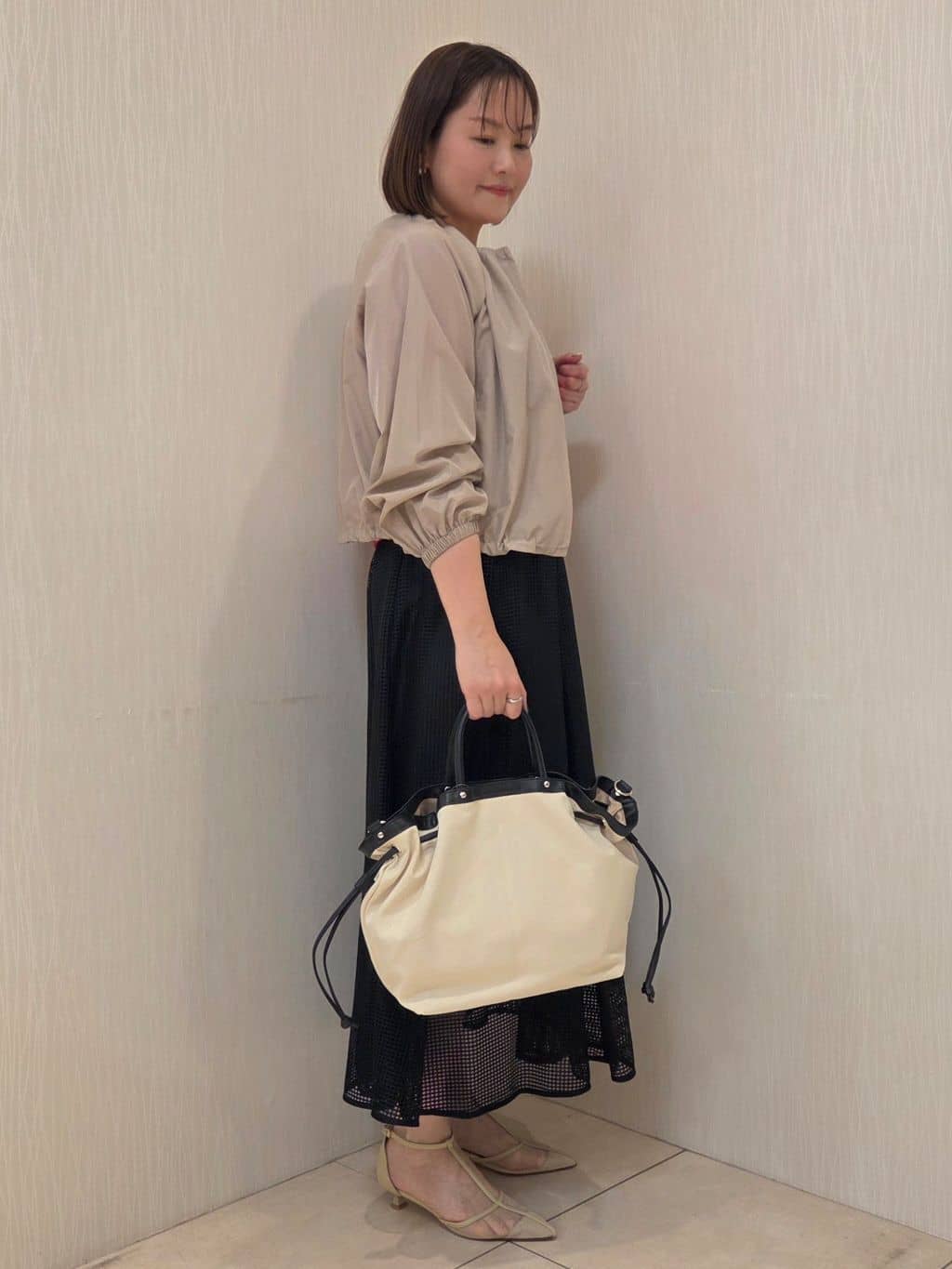 naokoさんの「UNTITLED｜【11色展開/体型カバー】前後2WAYフレンチスリーブニット」を使ったコーディネート